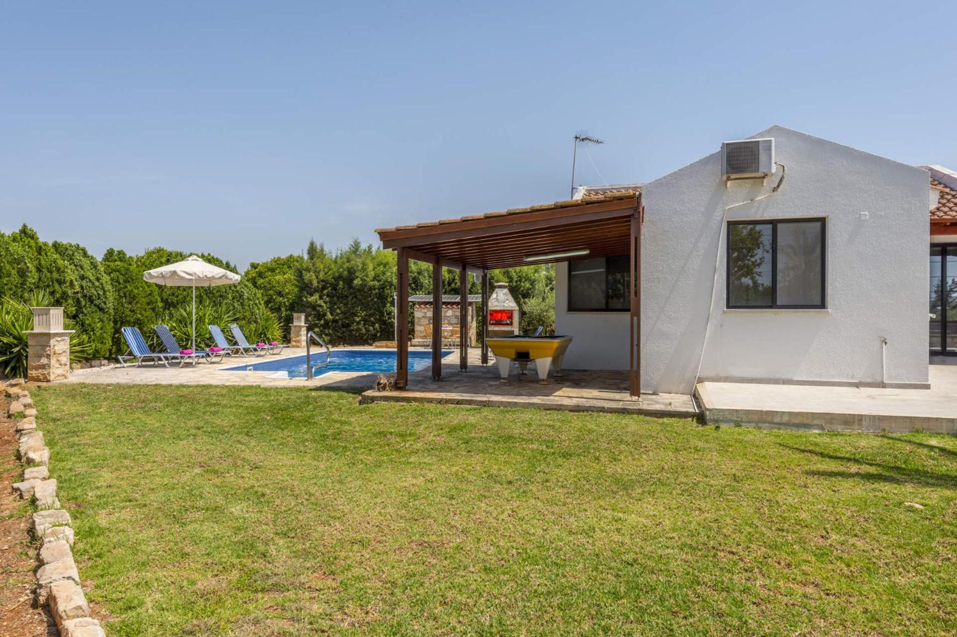 Villa Theo Sapphire by Villa Plus