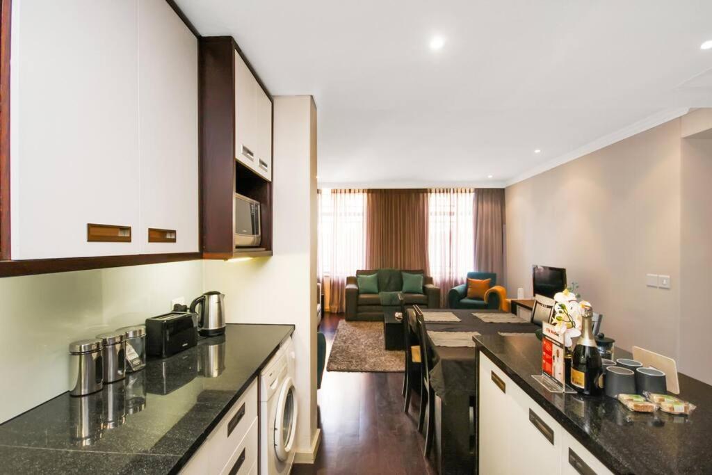 City Life Apartment with Rooftop Pool!