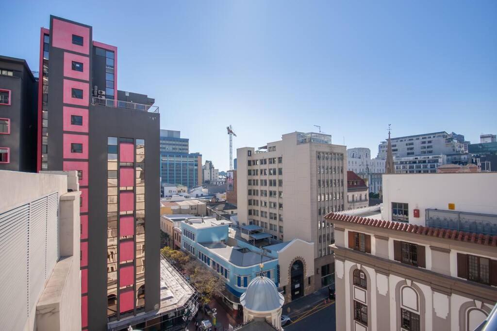 City Life Apartment with Rooftop Pool!