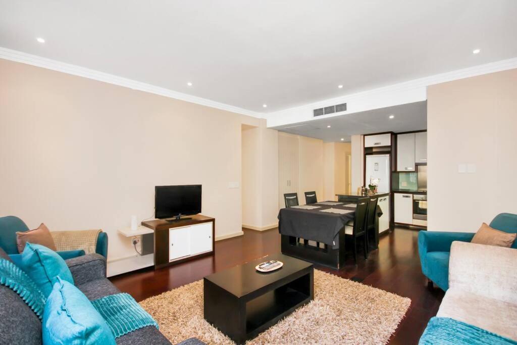 City Life Apartment with Rooftop Pool!