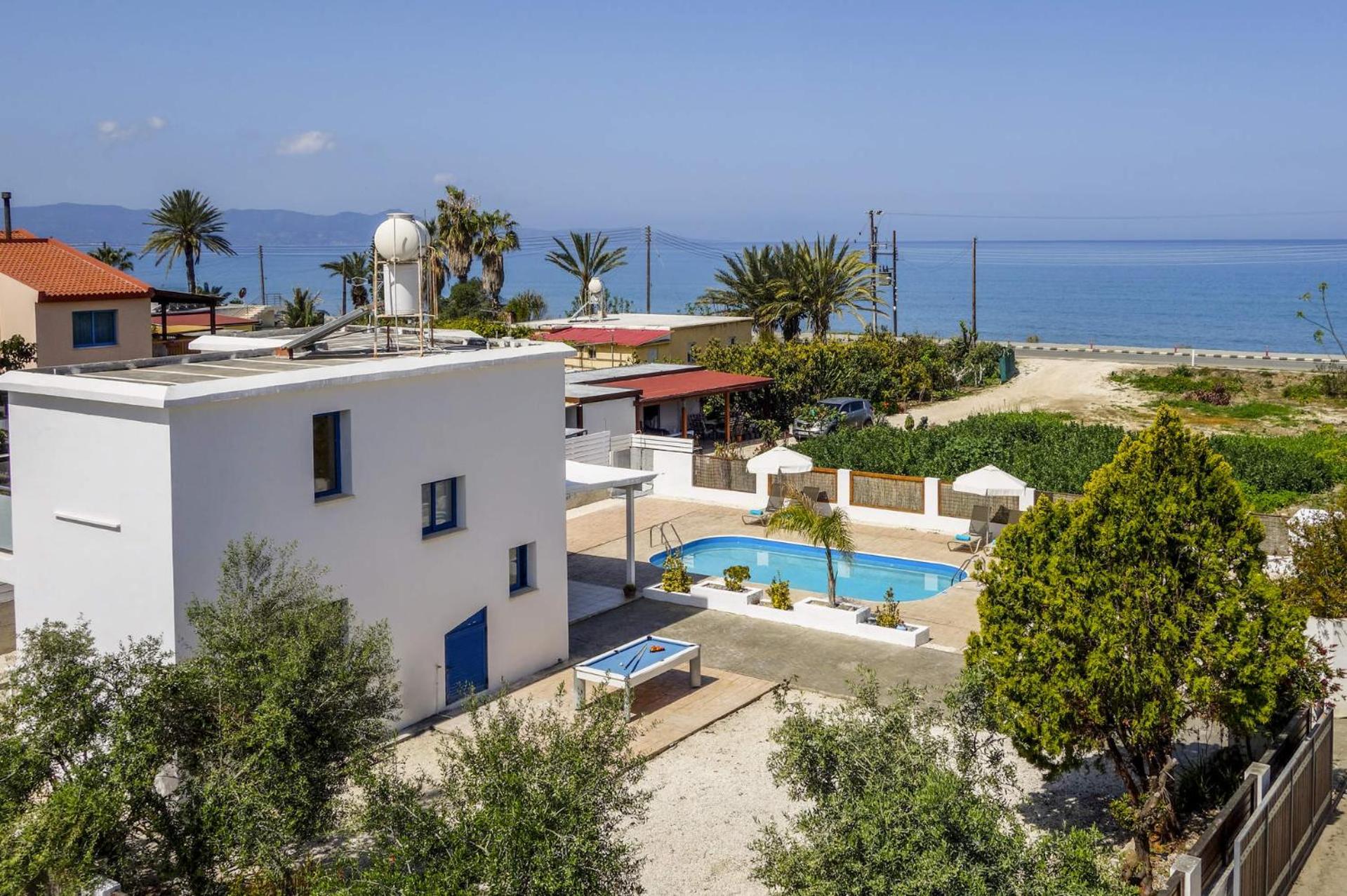Villa Alexelio by Villa Plus