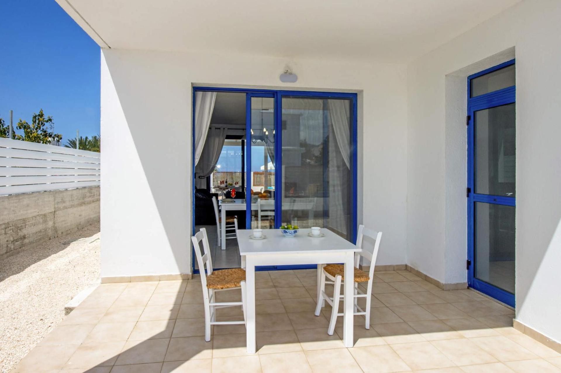 Villa Alexelio by Villa Plus