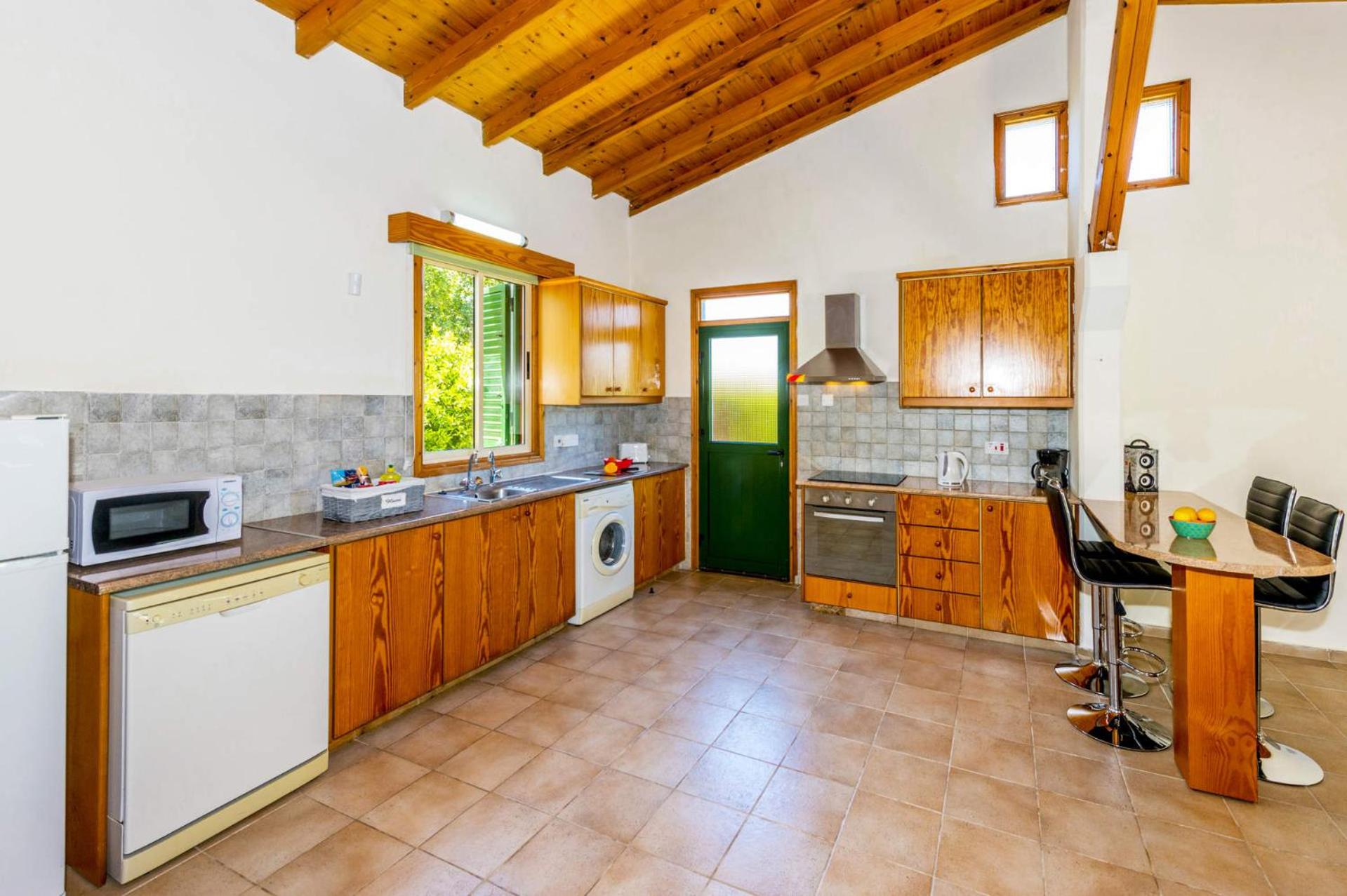 Villa Clymentas by Villa Plus