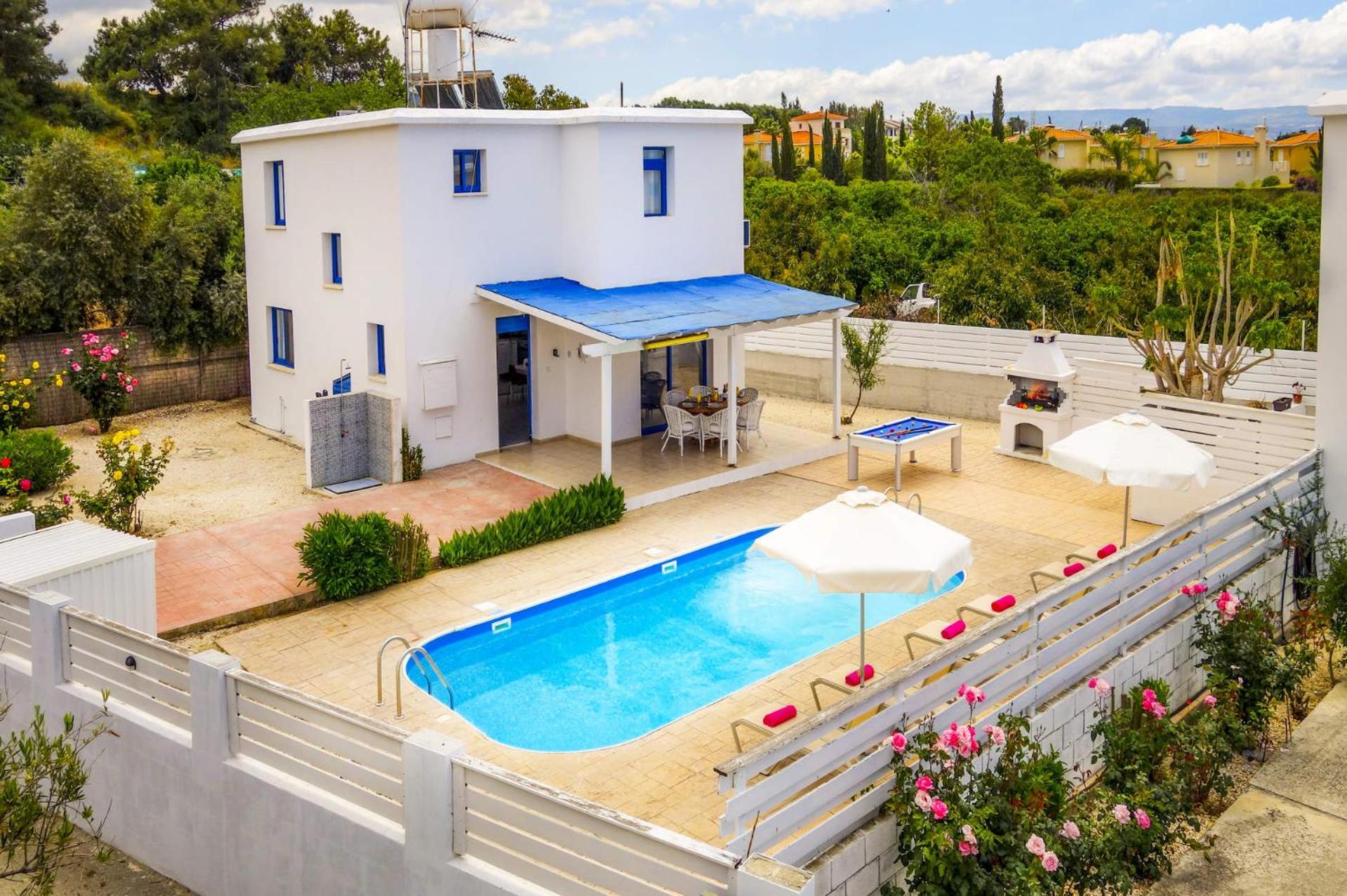 Villa Haliki by Villa Plus