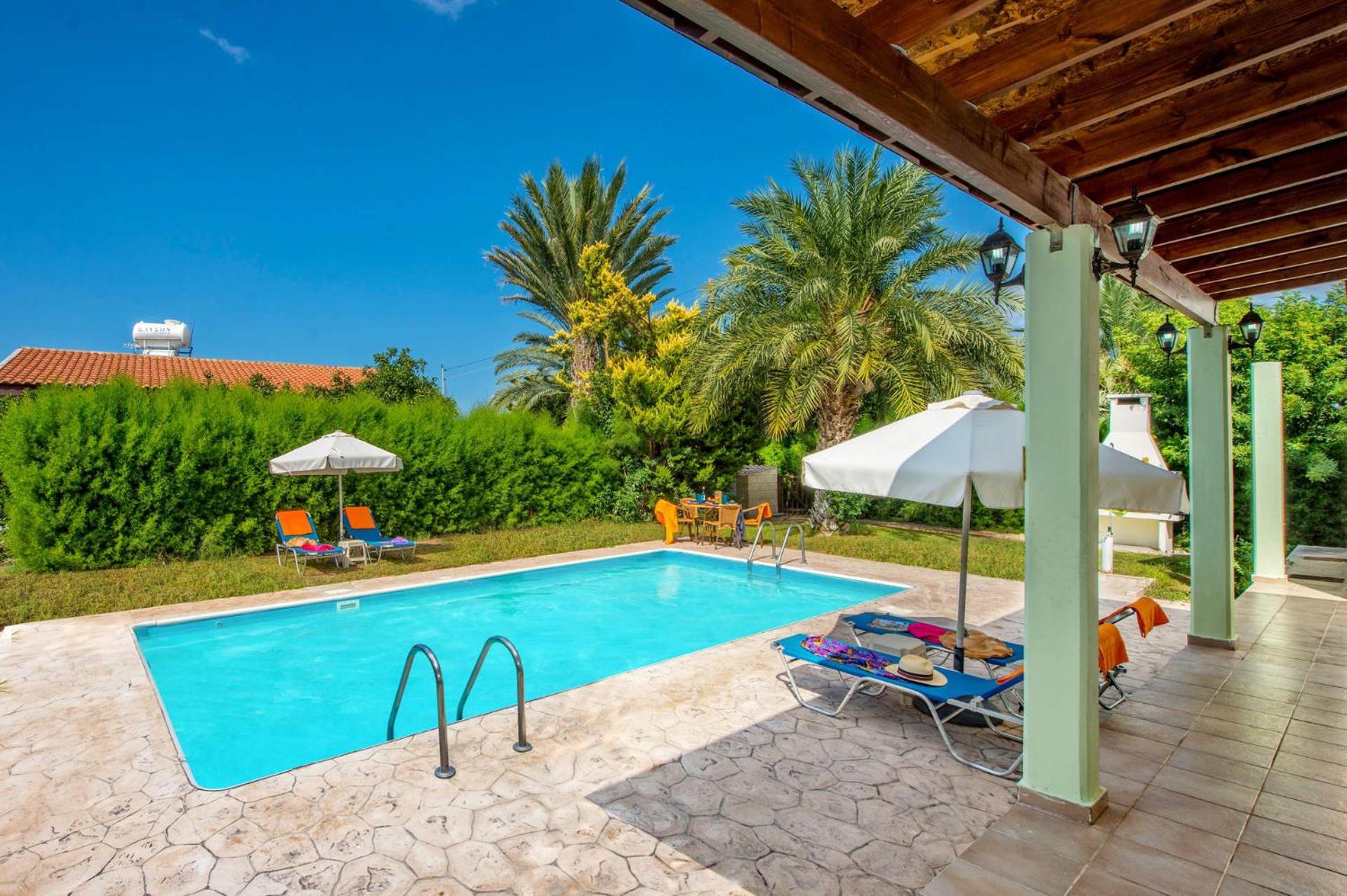 Villa Iriss by Villa Plus