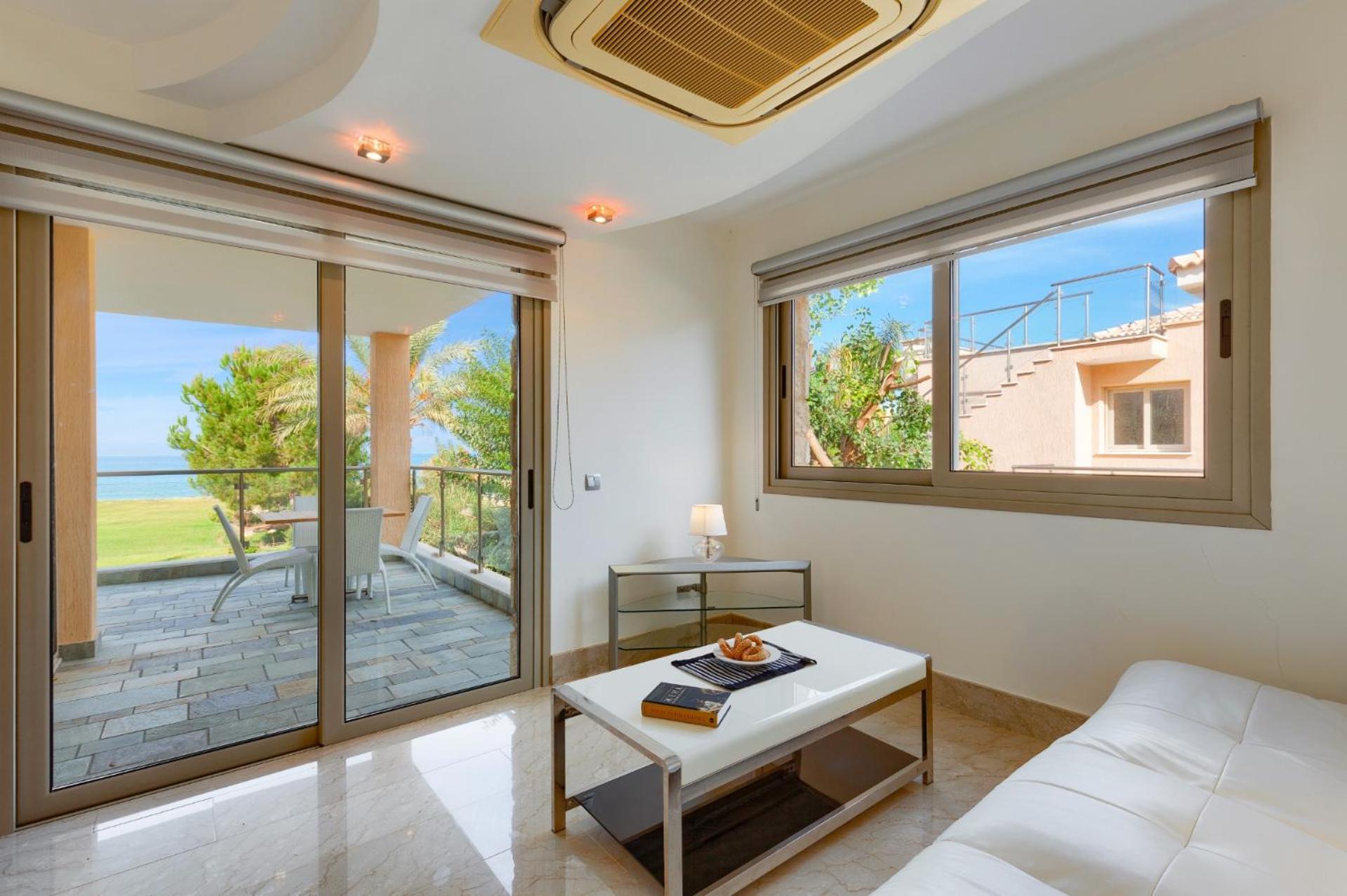 Villa Pandora Limni by Villa Plus
