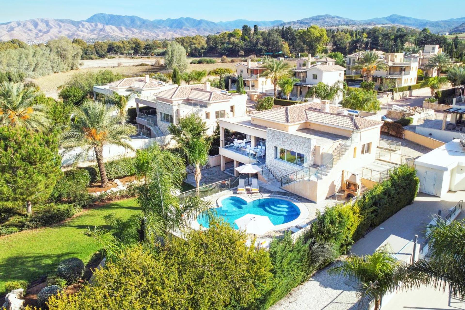 Villa Pandora Limni by Villa Plus