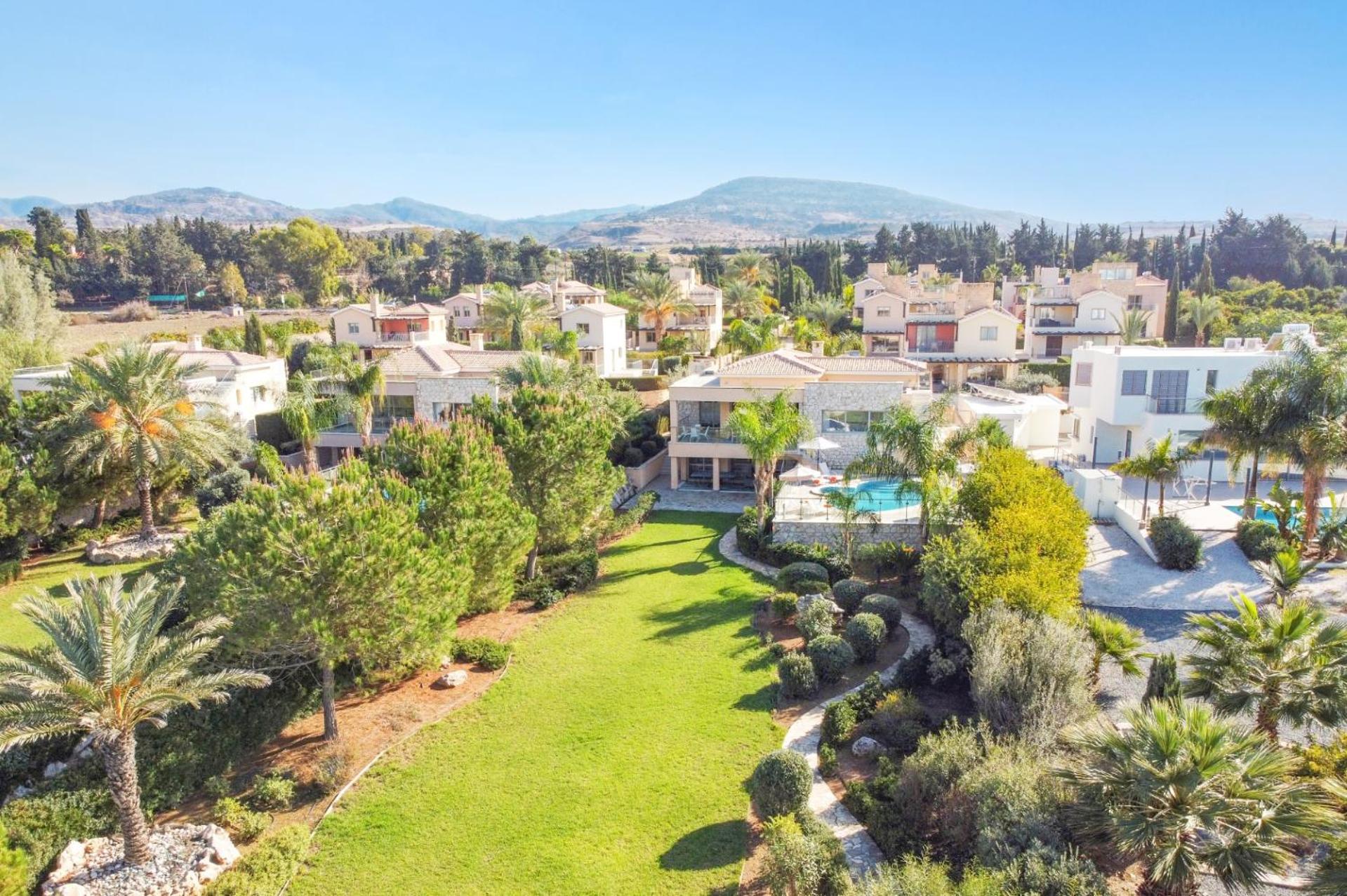 Villa Pandora Limni by Villa Plus