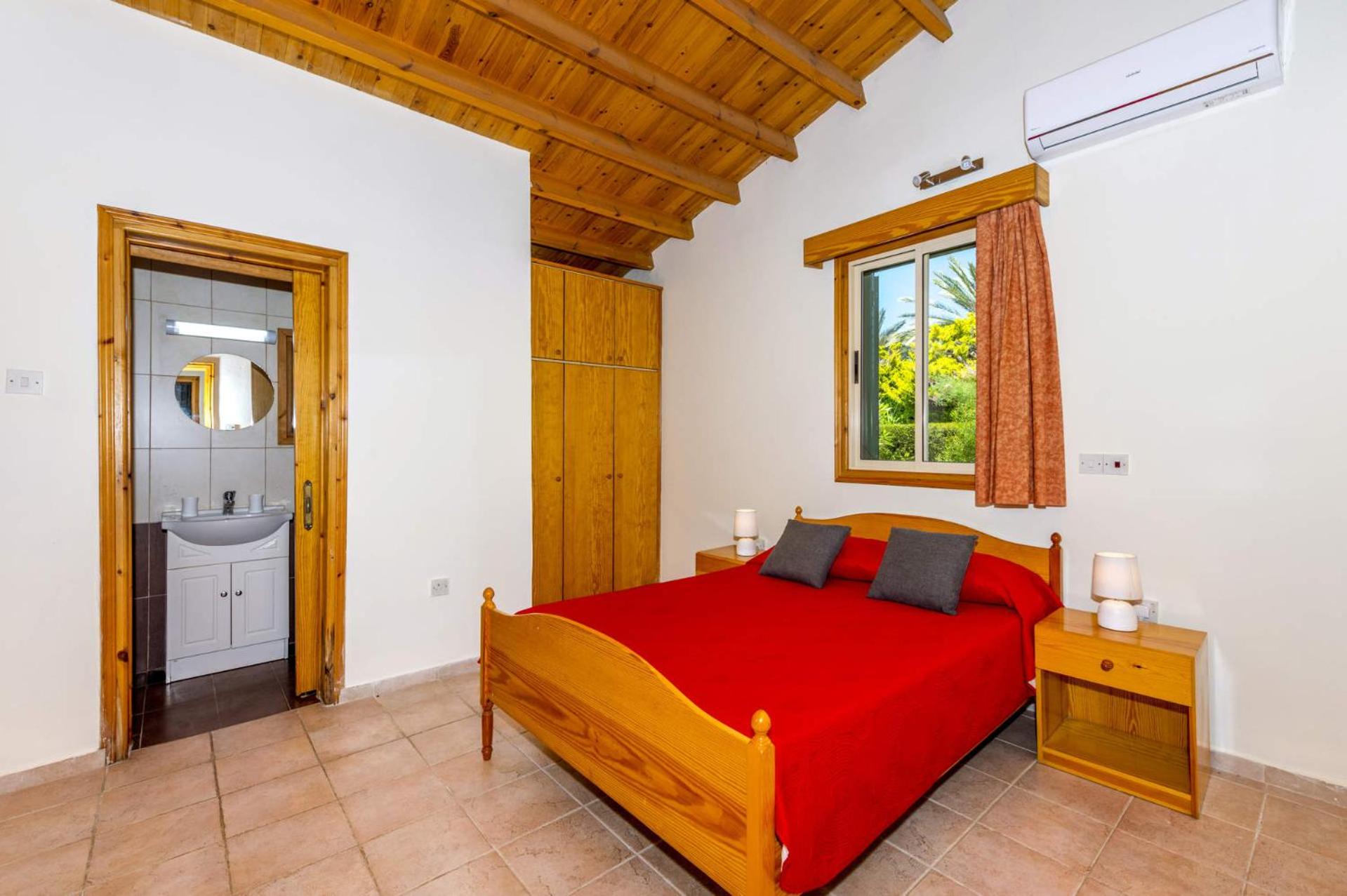 Villa Poppy by Villa Plus