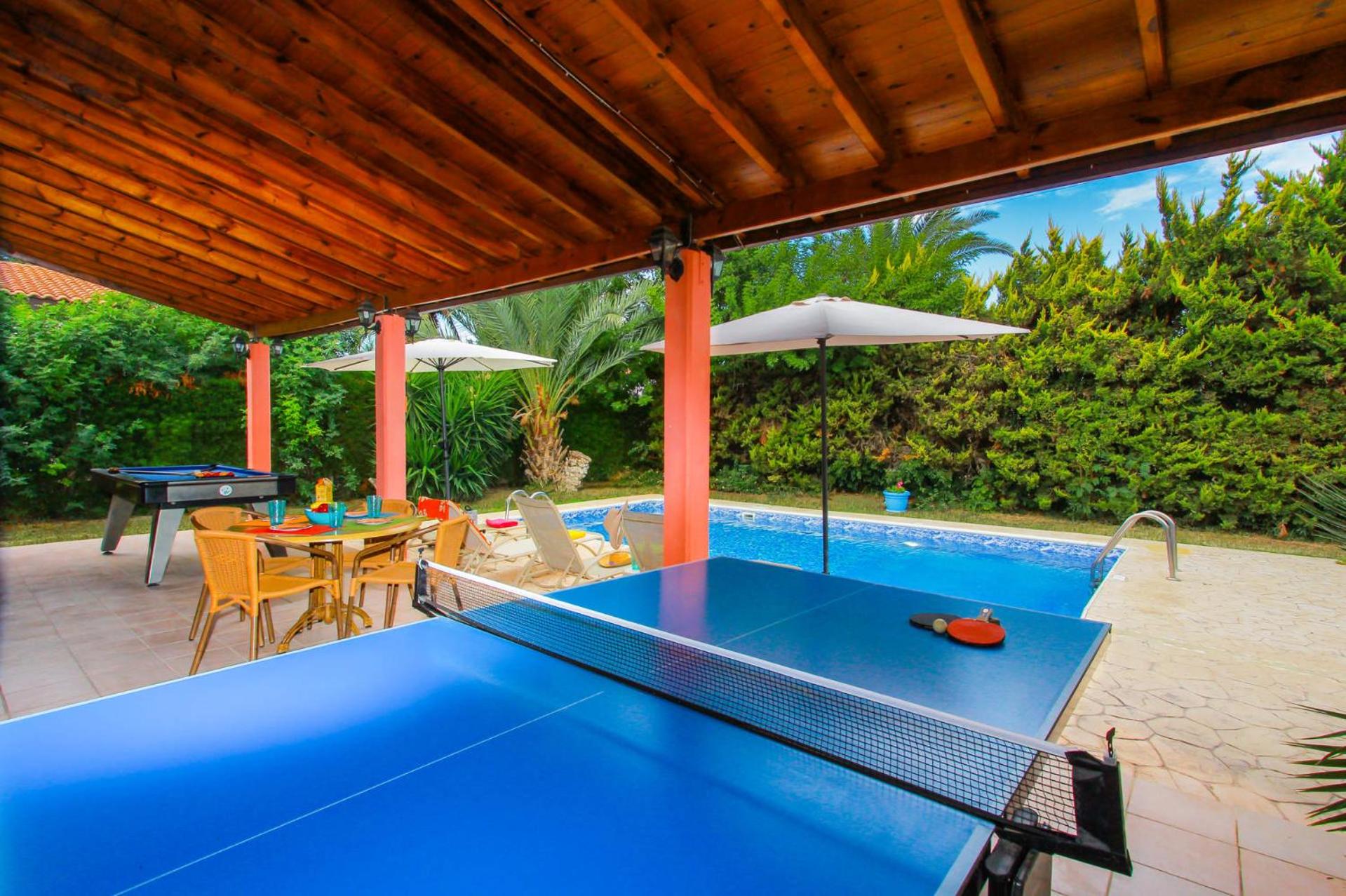 Villa Poppy by Villa Plus