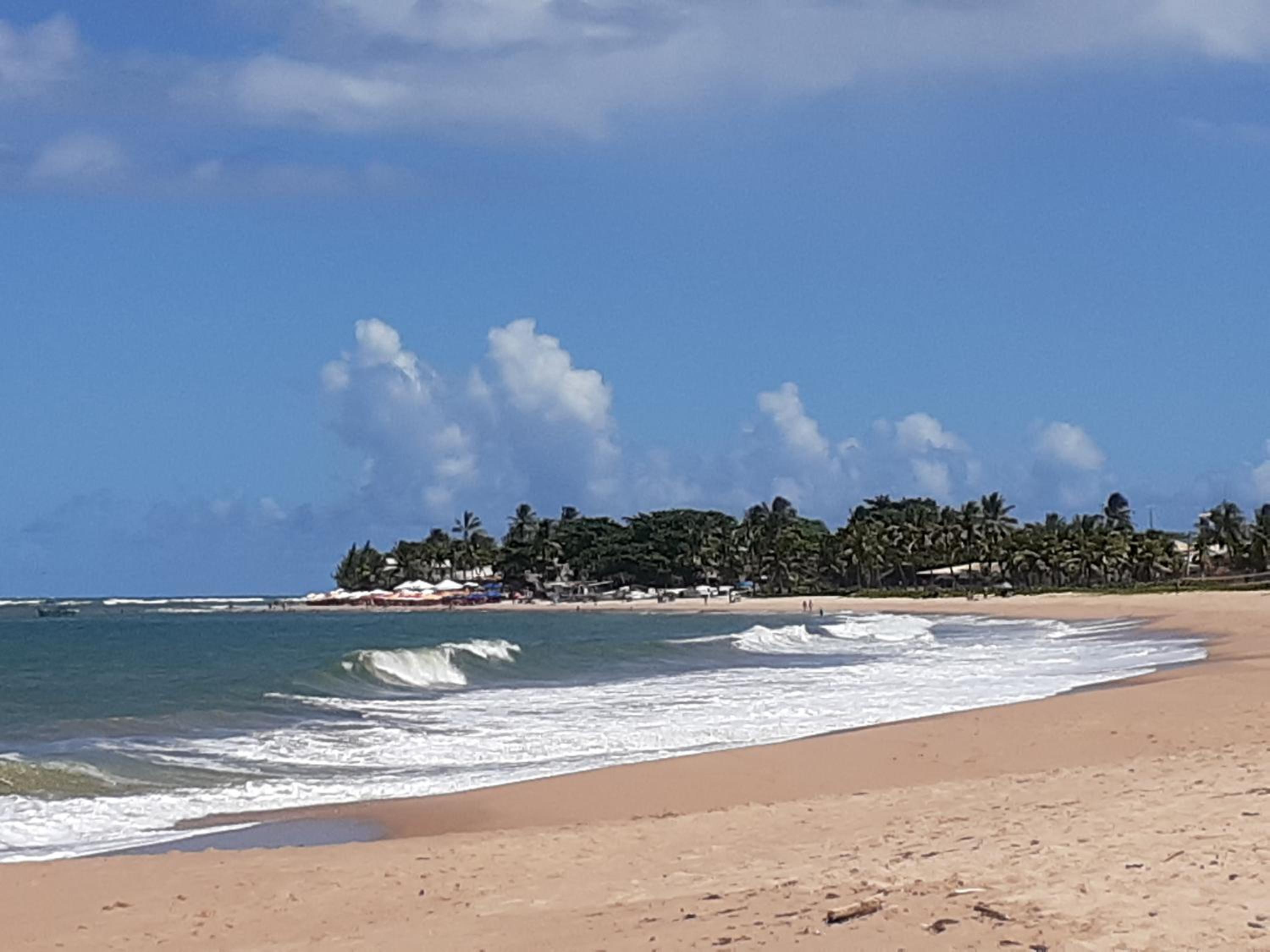 Sol, mar e natureza perto de você.