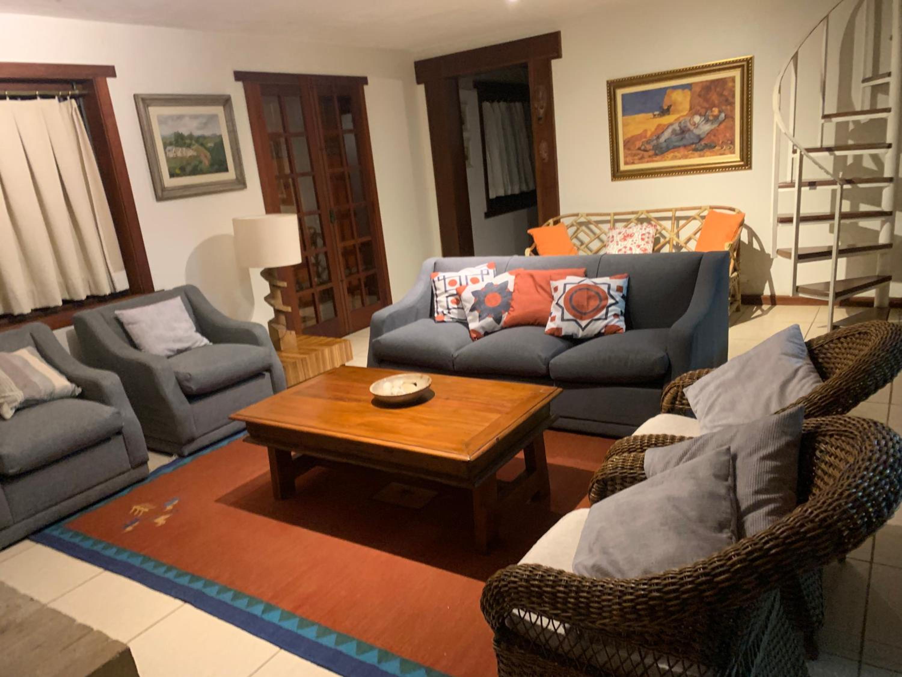 Linda Casa! Aconchegante e com ótima localização