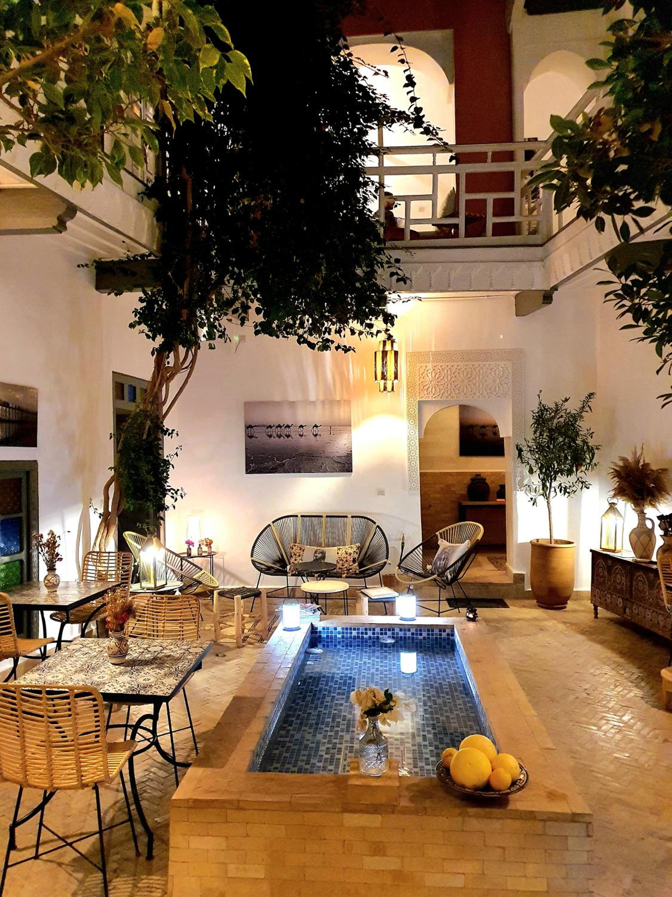 lounge