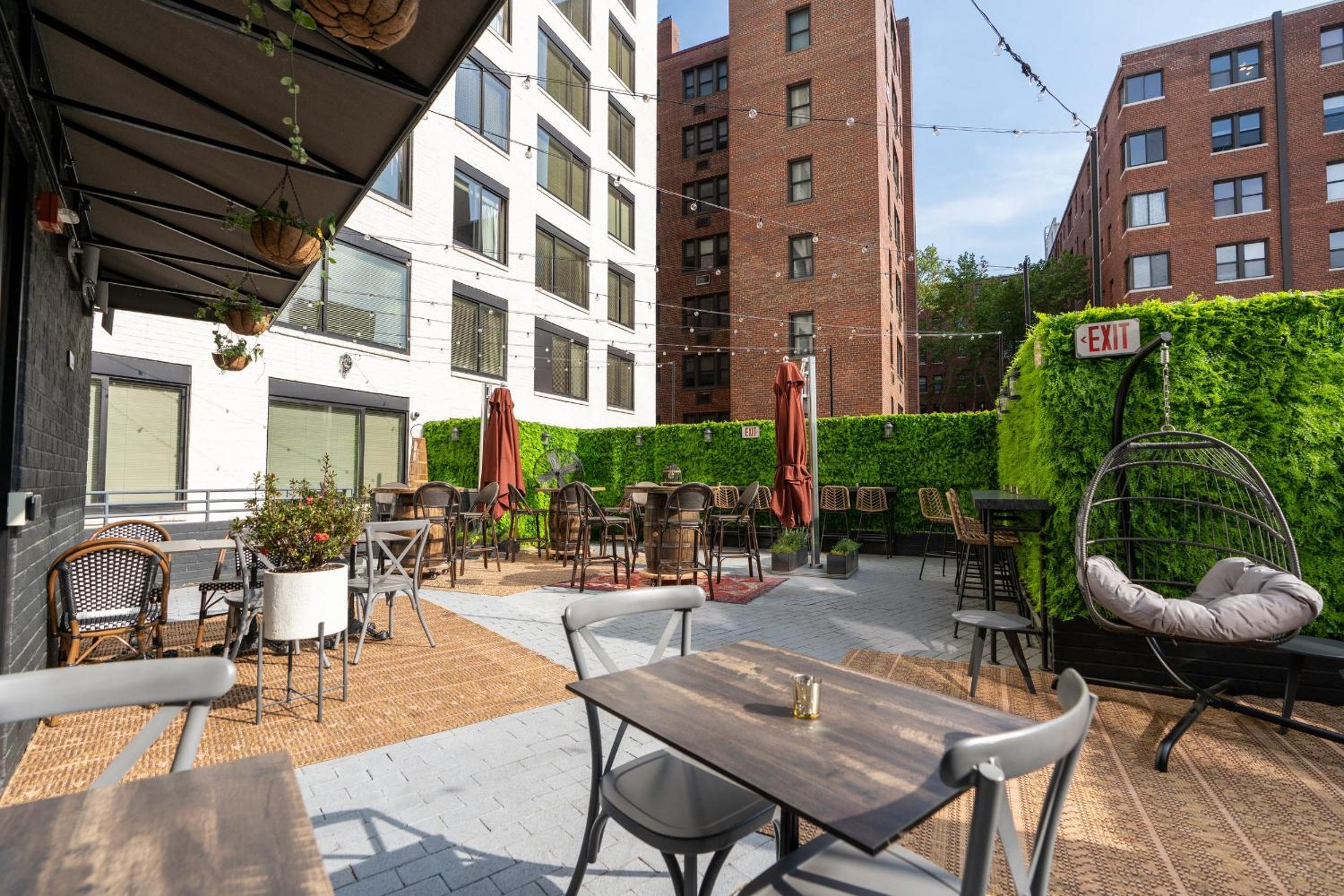2500 Penn, a Placemakr Experience, 사진 23