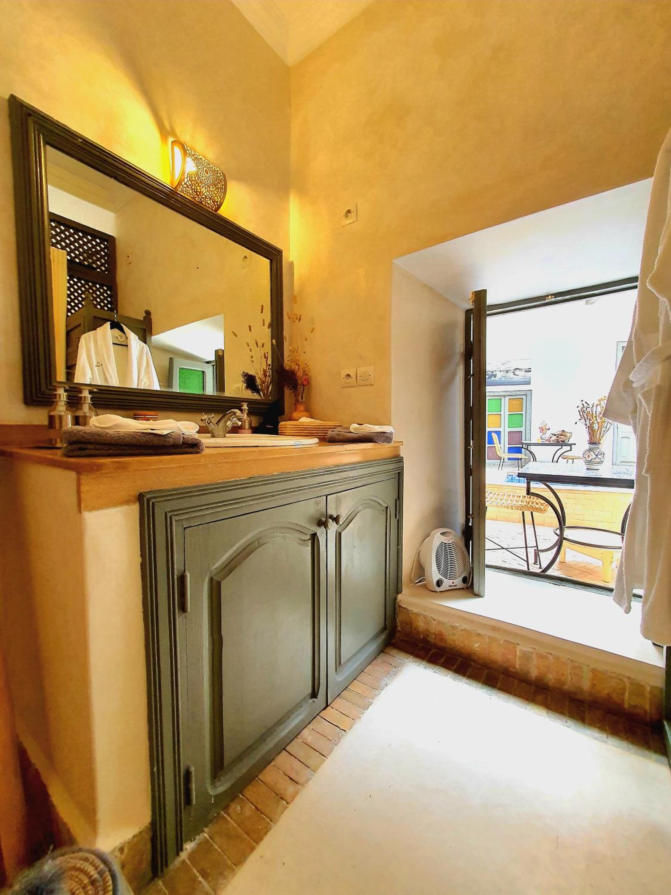 Riad Dar Zouar & Spa