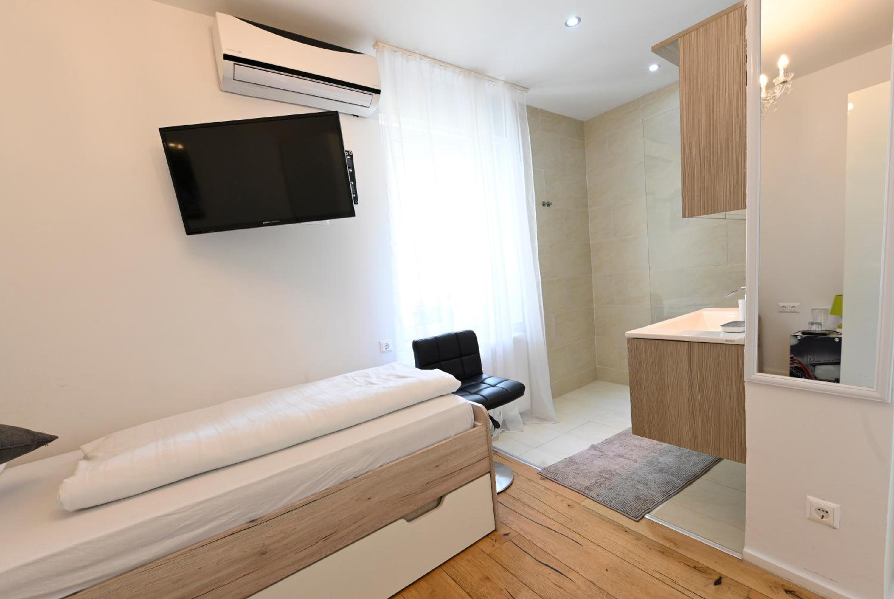 Enjoyit Rooms