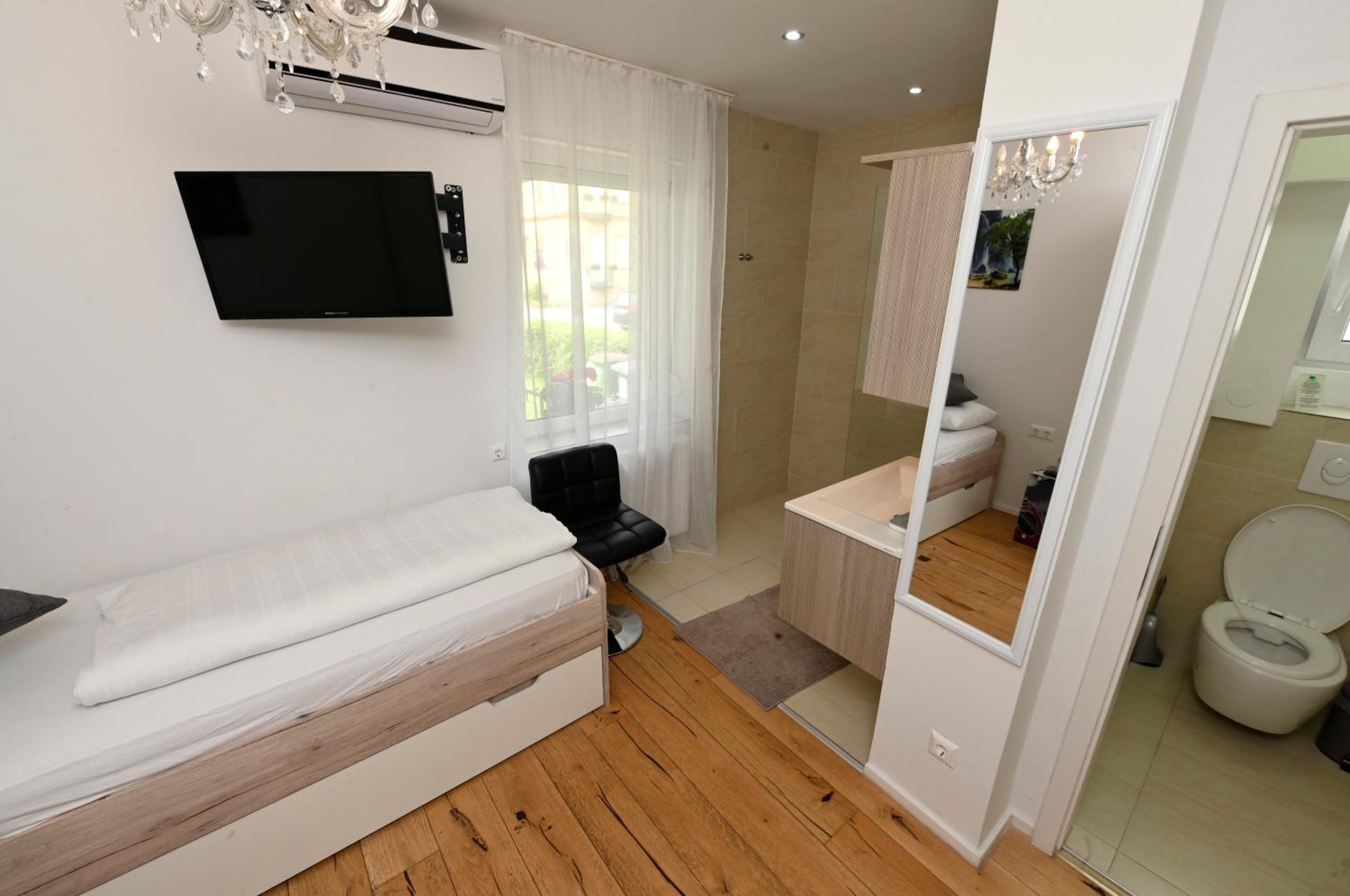 Enjoyit Rooms