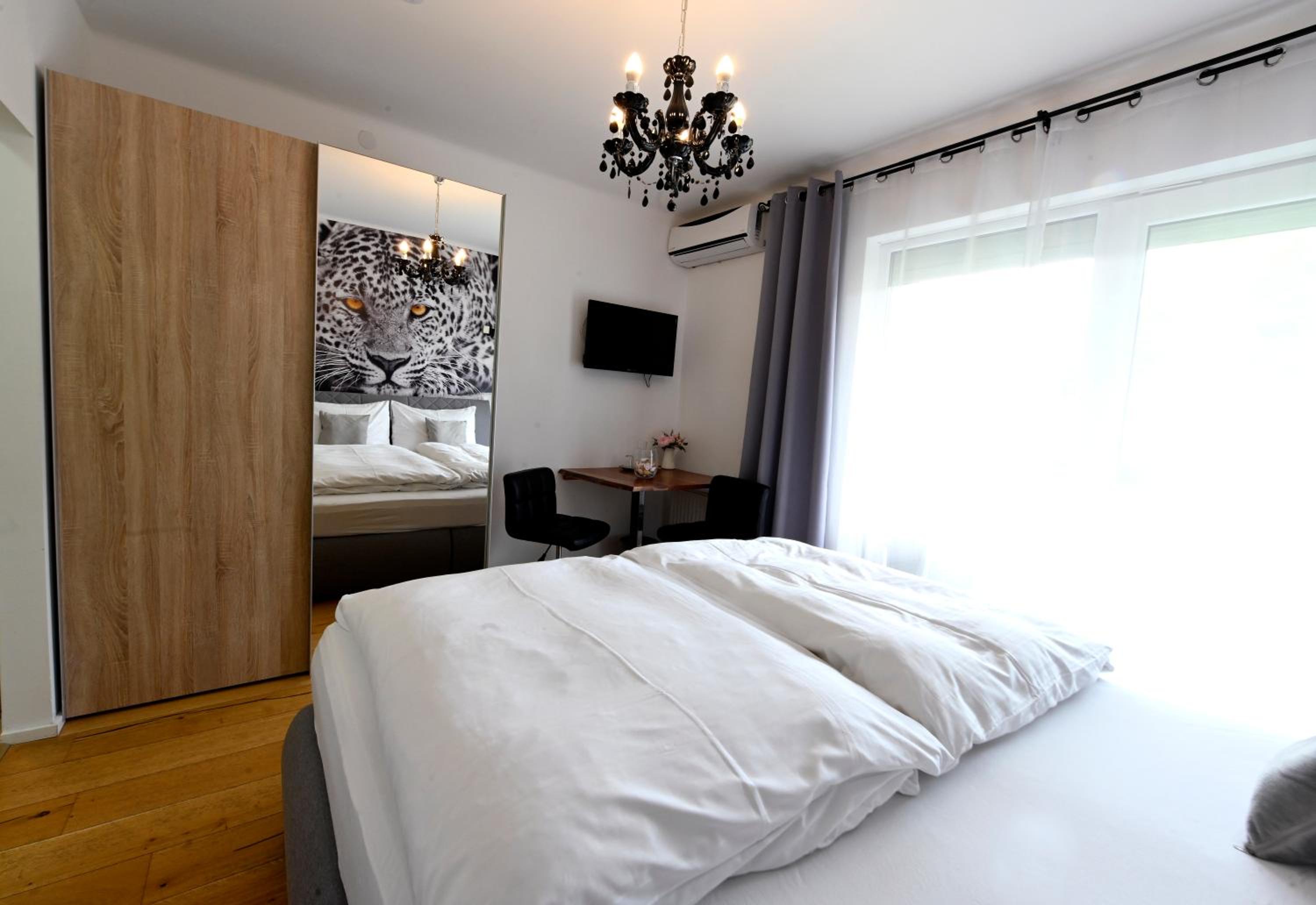 Enjoyit Rooms