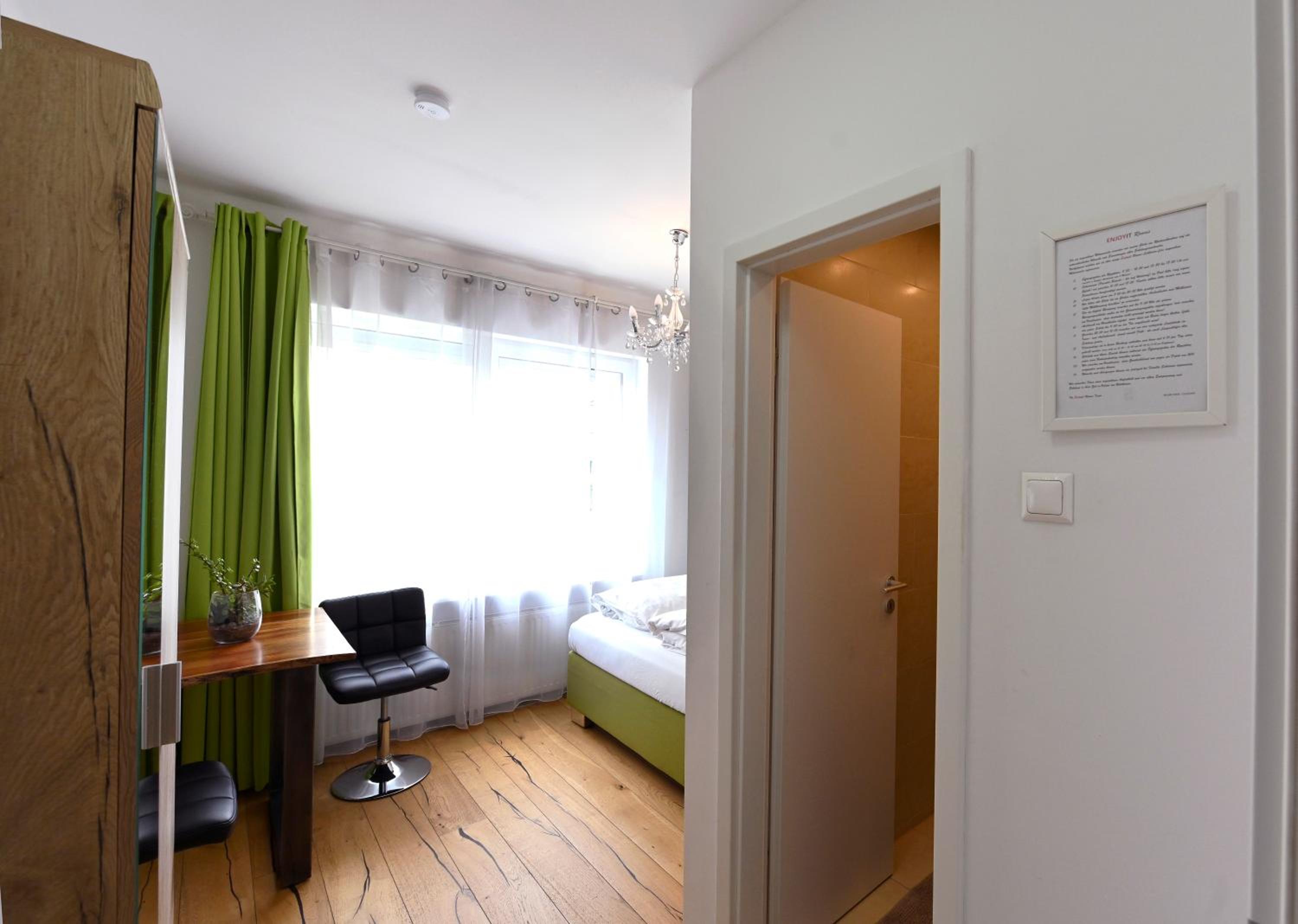 Enjoyit Rooms