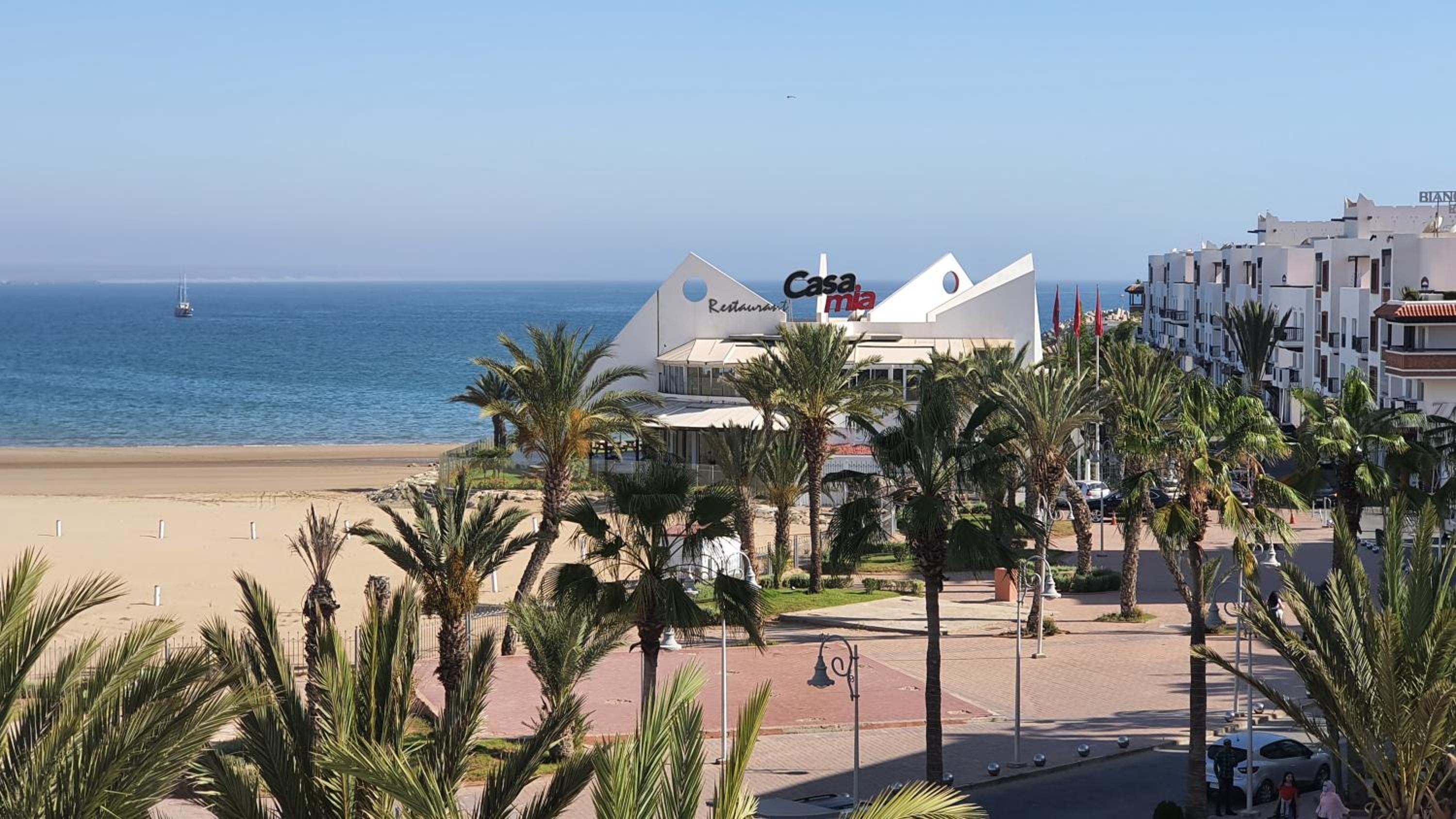 Luxe, soleil et confort vue mer pour famille view 5