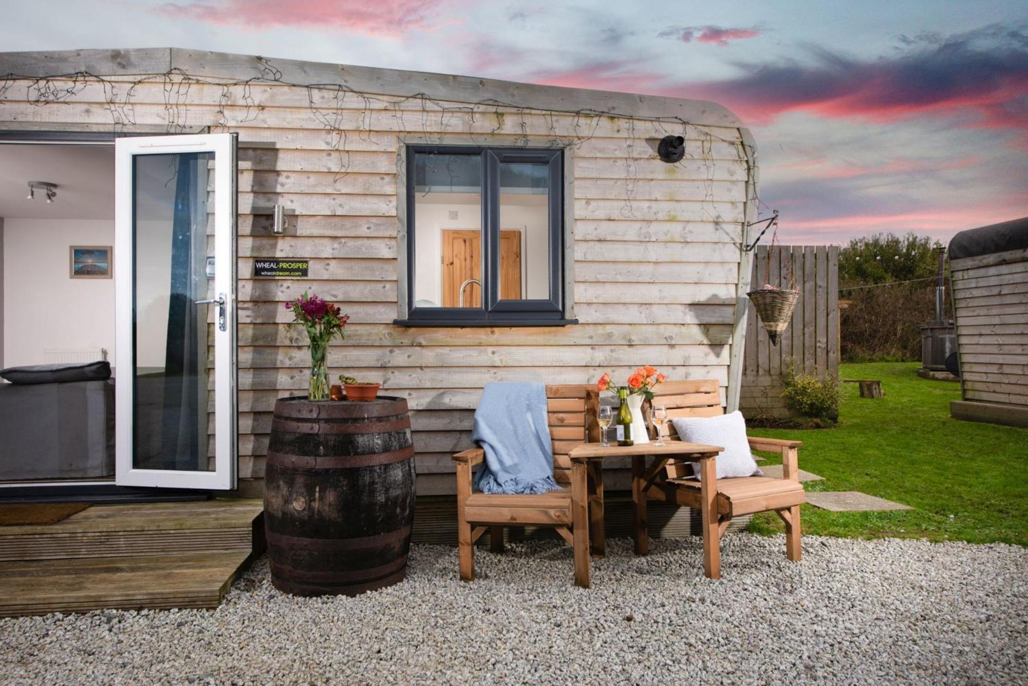Wheal Prosper- Beautifully Fitted Wooden Lodge Helston Cornwall view 2