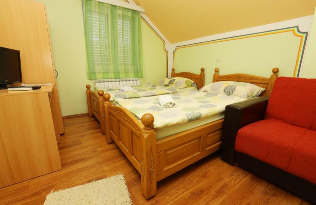 Photo 42