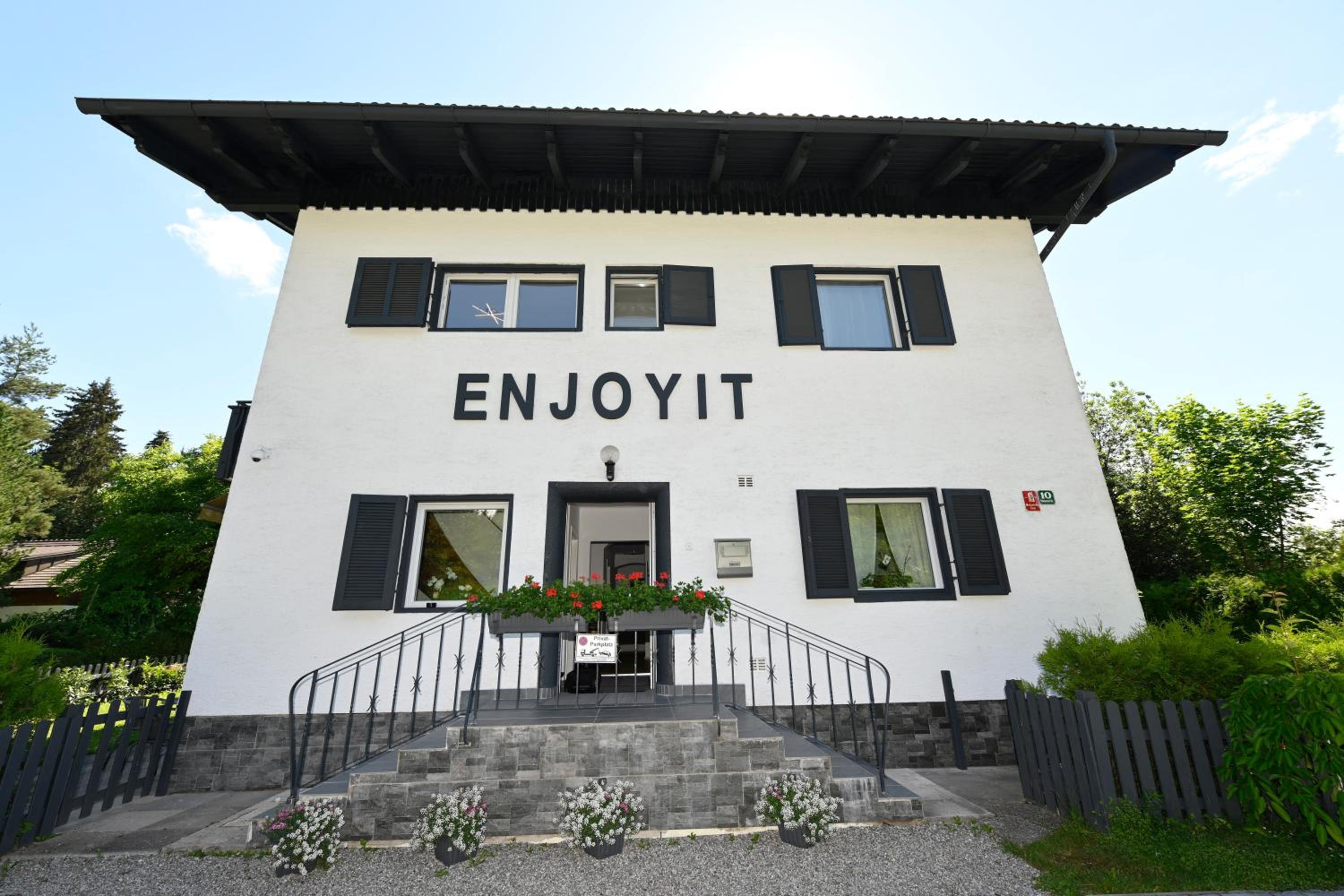 Enjoyit Velden West