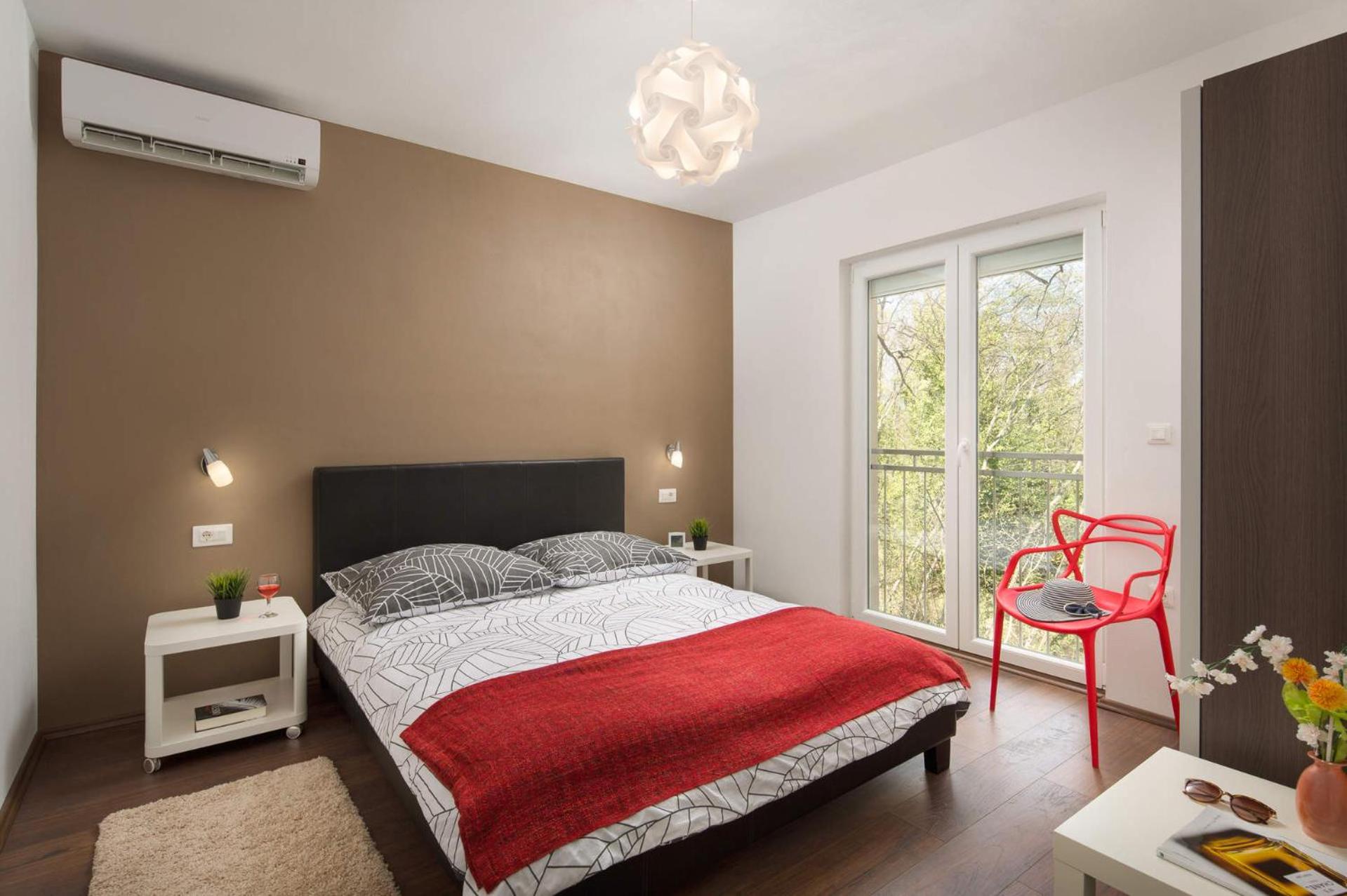 Villa Vivian by Villa Plus view 3