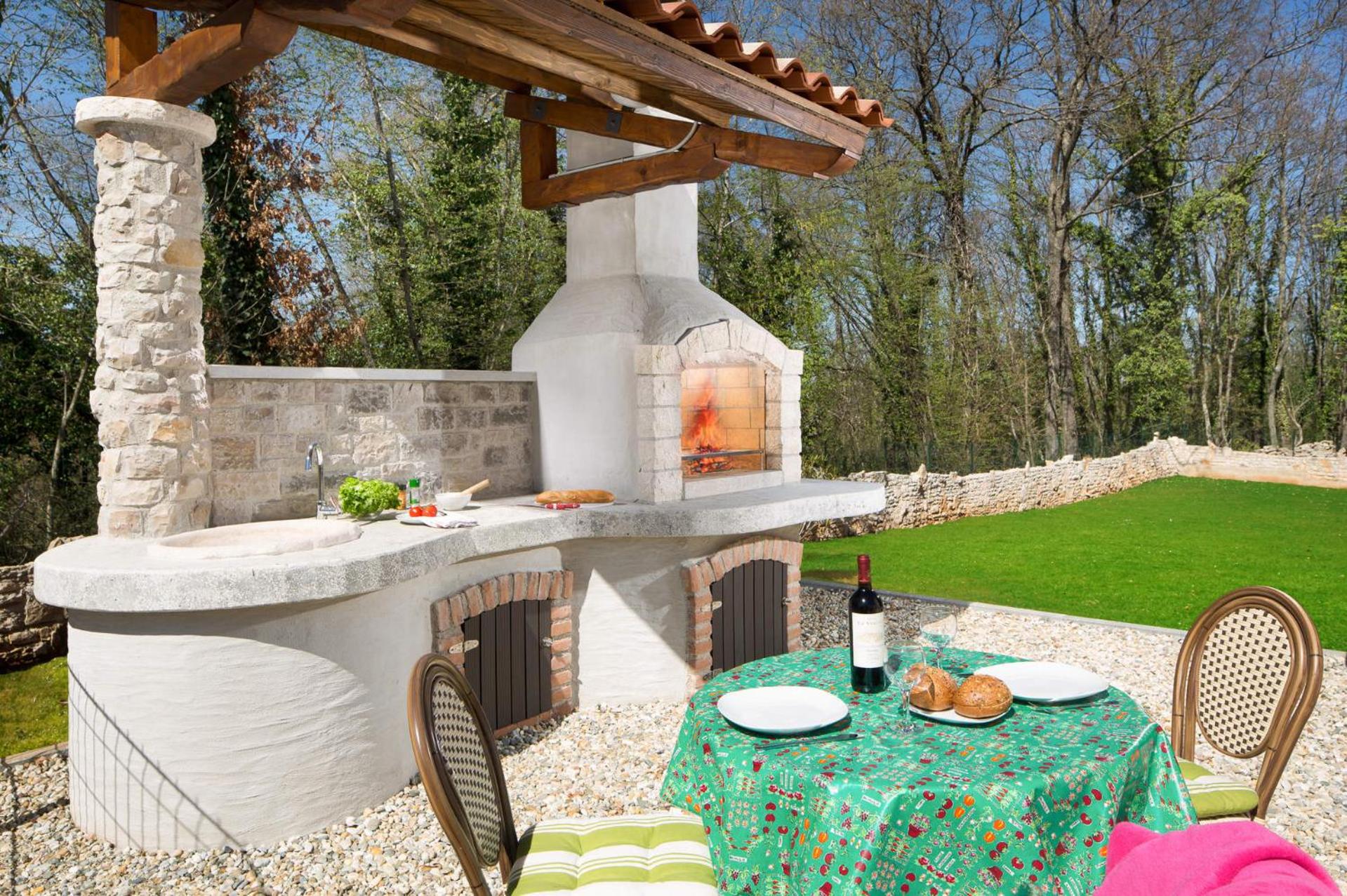 Villa Vivian by Villa Plus view 5