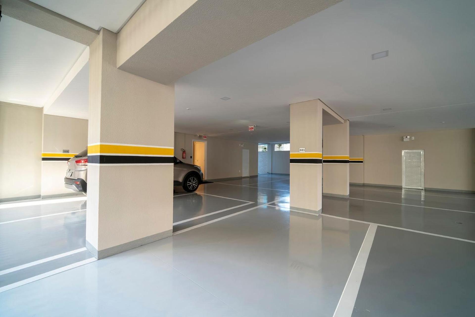 Apartamento 3 suítes c jacuzzi centro de Bombinhas