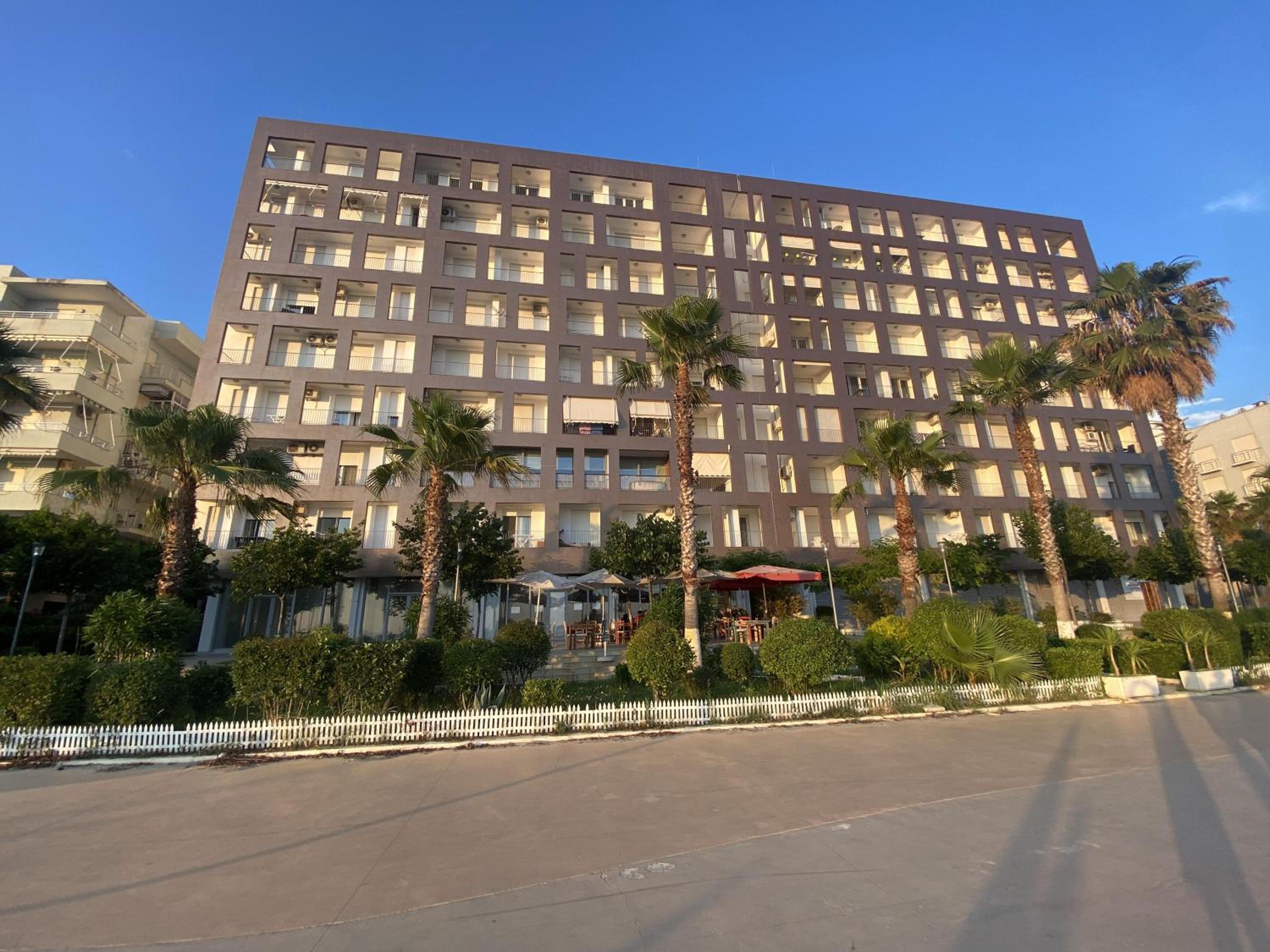 Merville Apartment 3