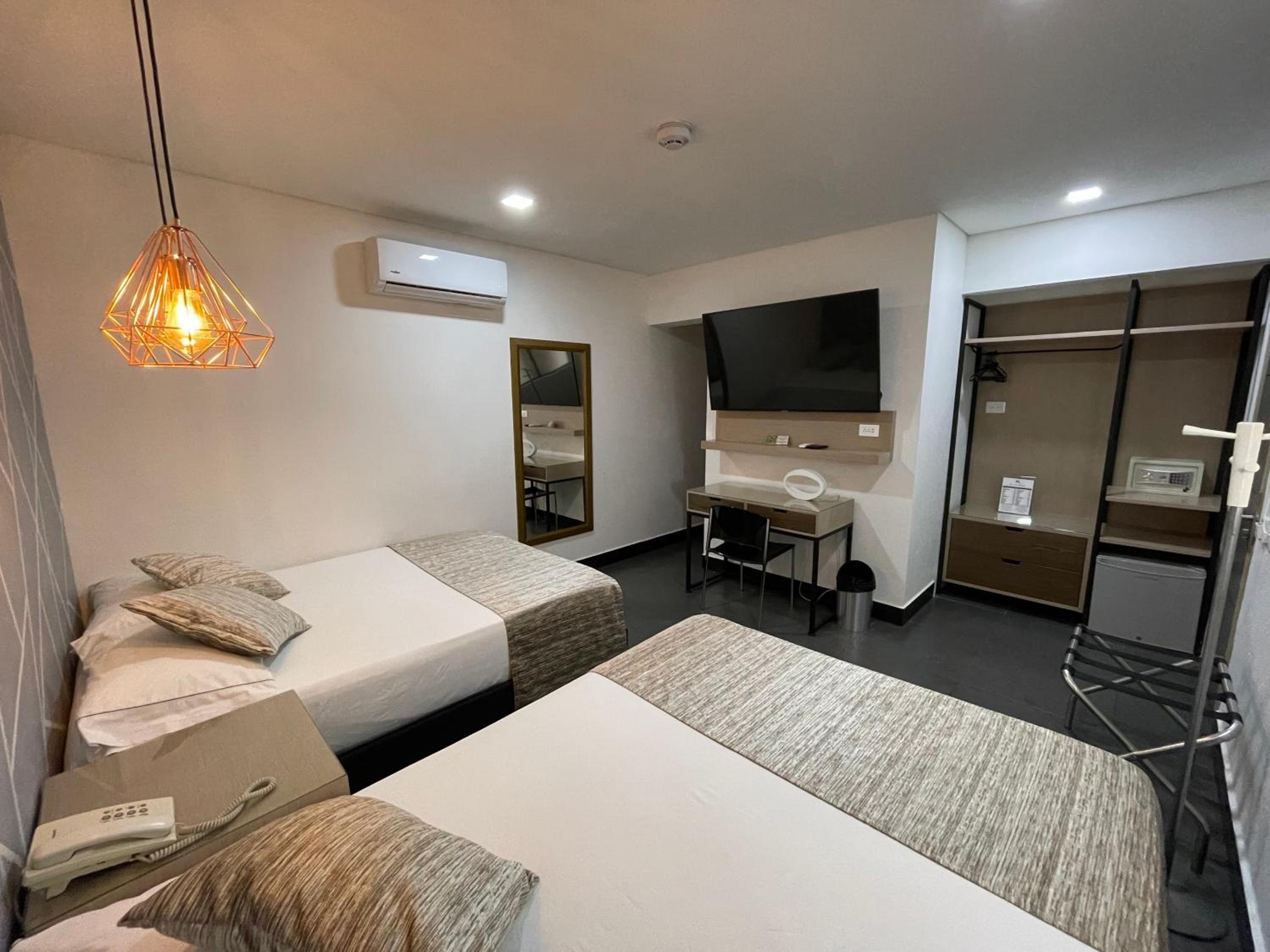 Medellin Vacations - Hotel Merlott Lleras - Property Image 11