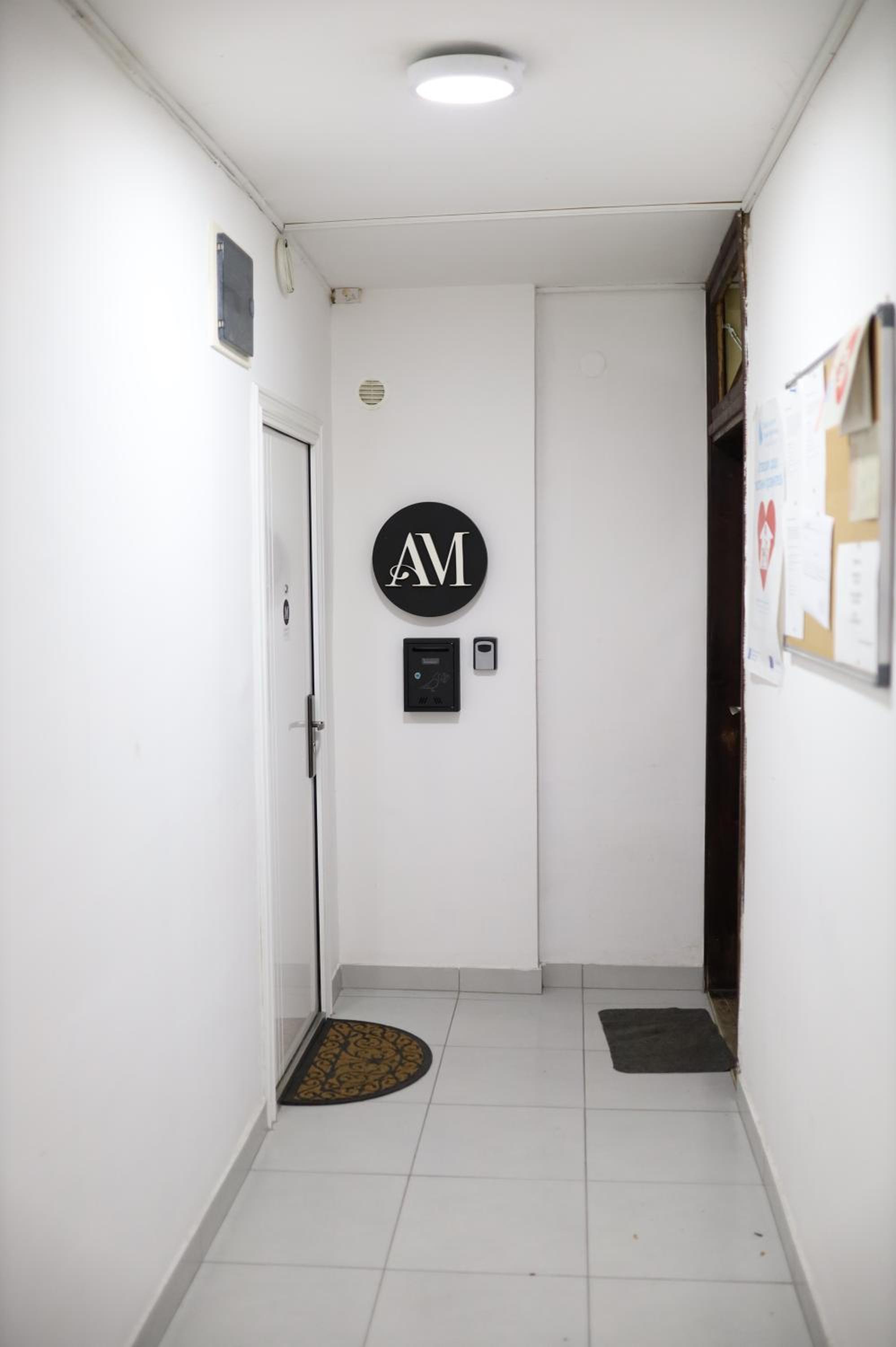 Apartment M
