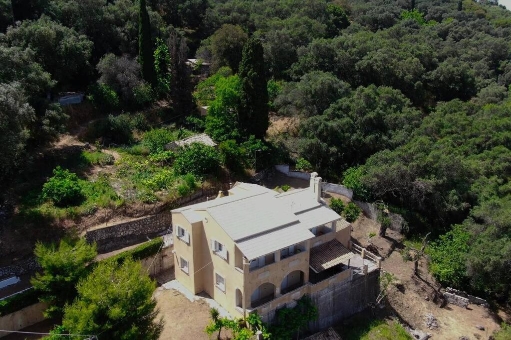 Giannis House 2022 view 4