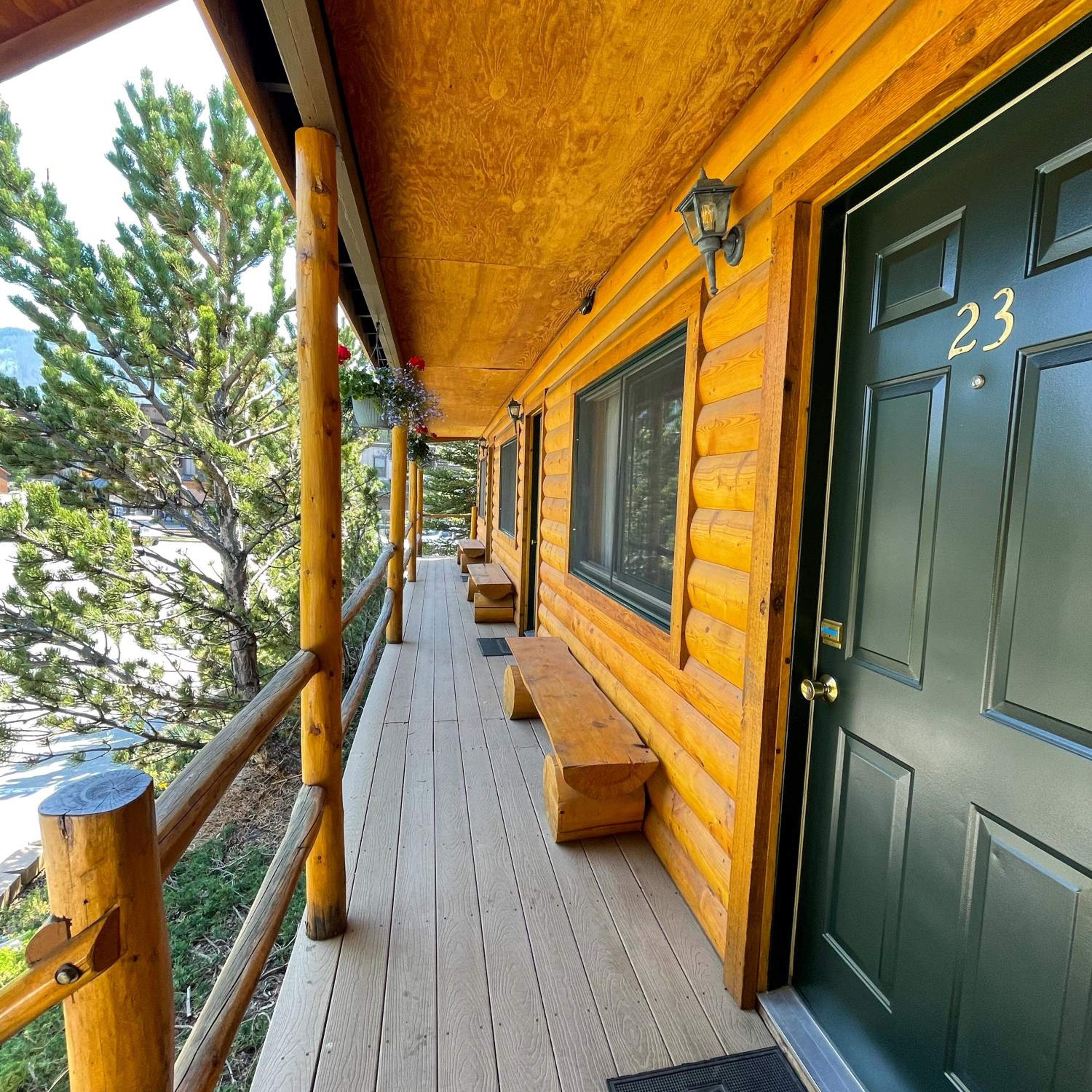 Spirit Lake Lodge - Property Image 10