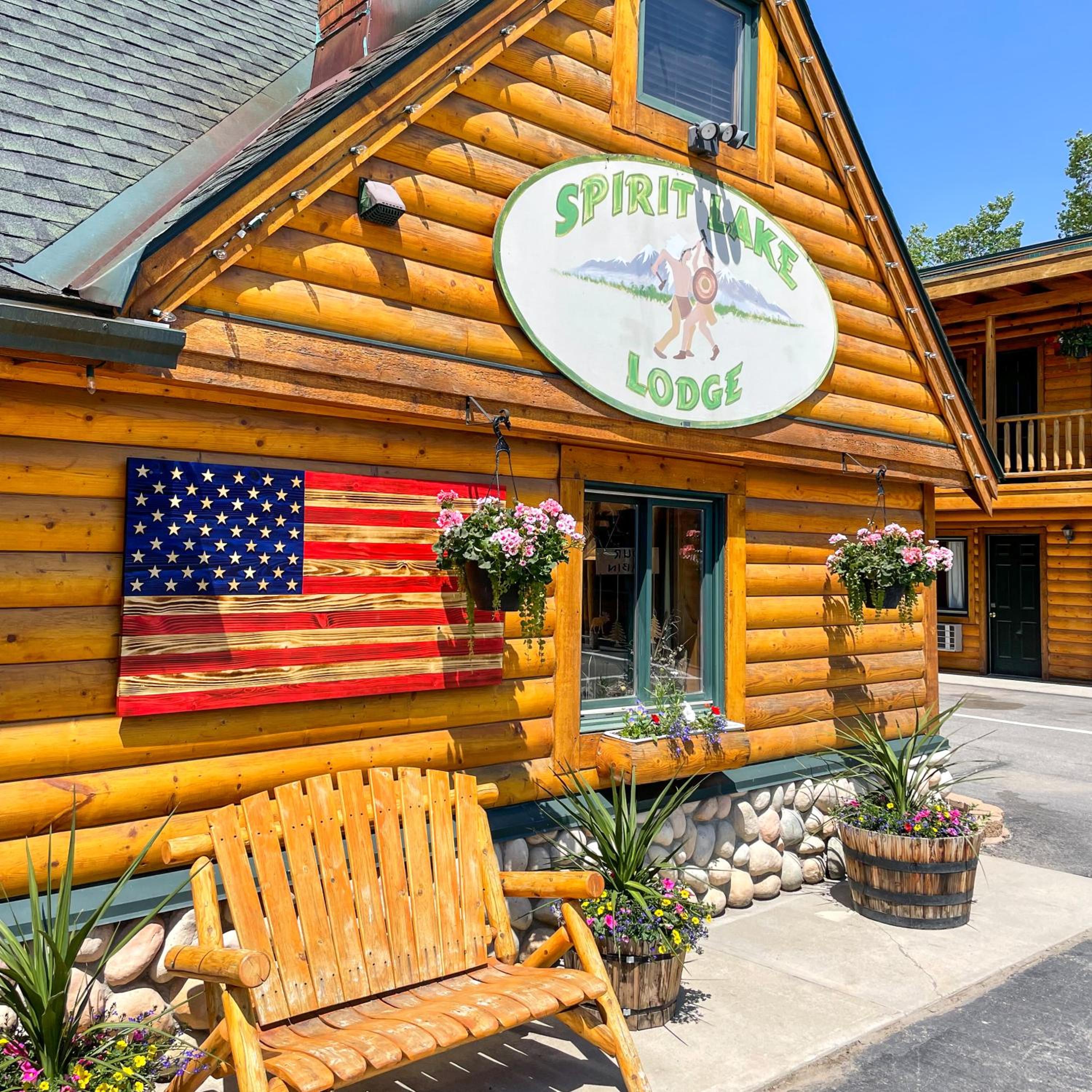 Spirit Lake Lodge - Property Image 7