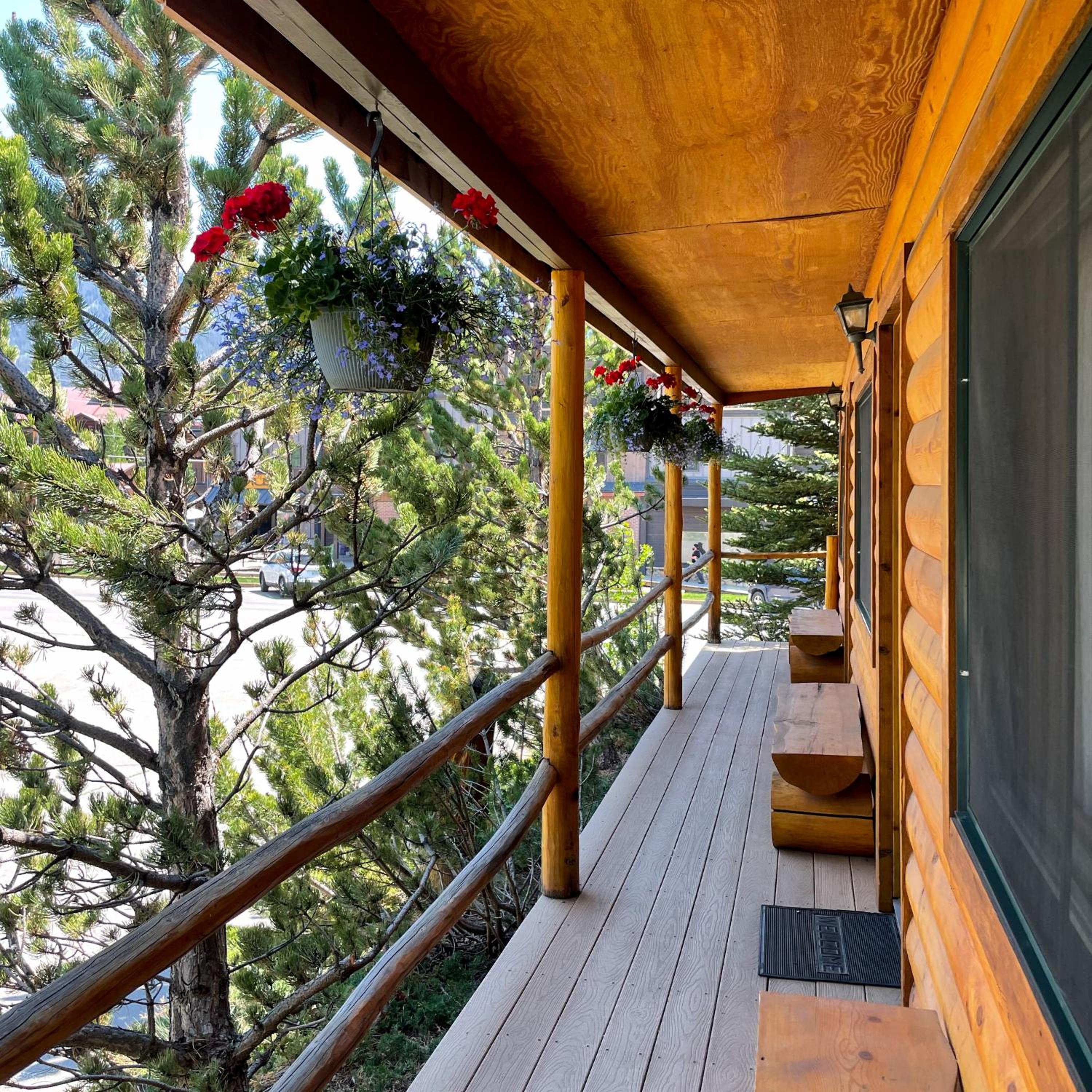 Spirit Lake Lodge - Property Image 6