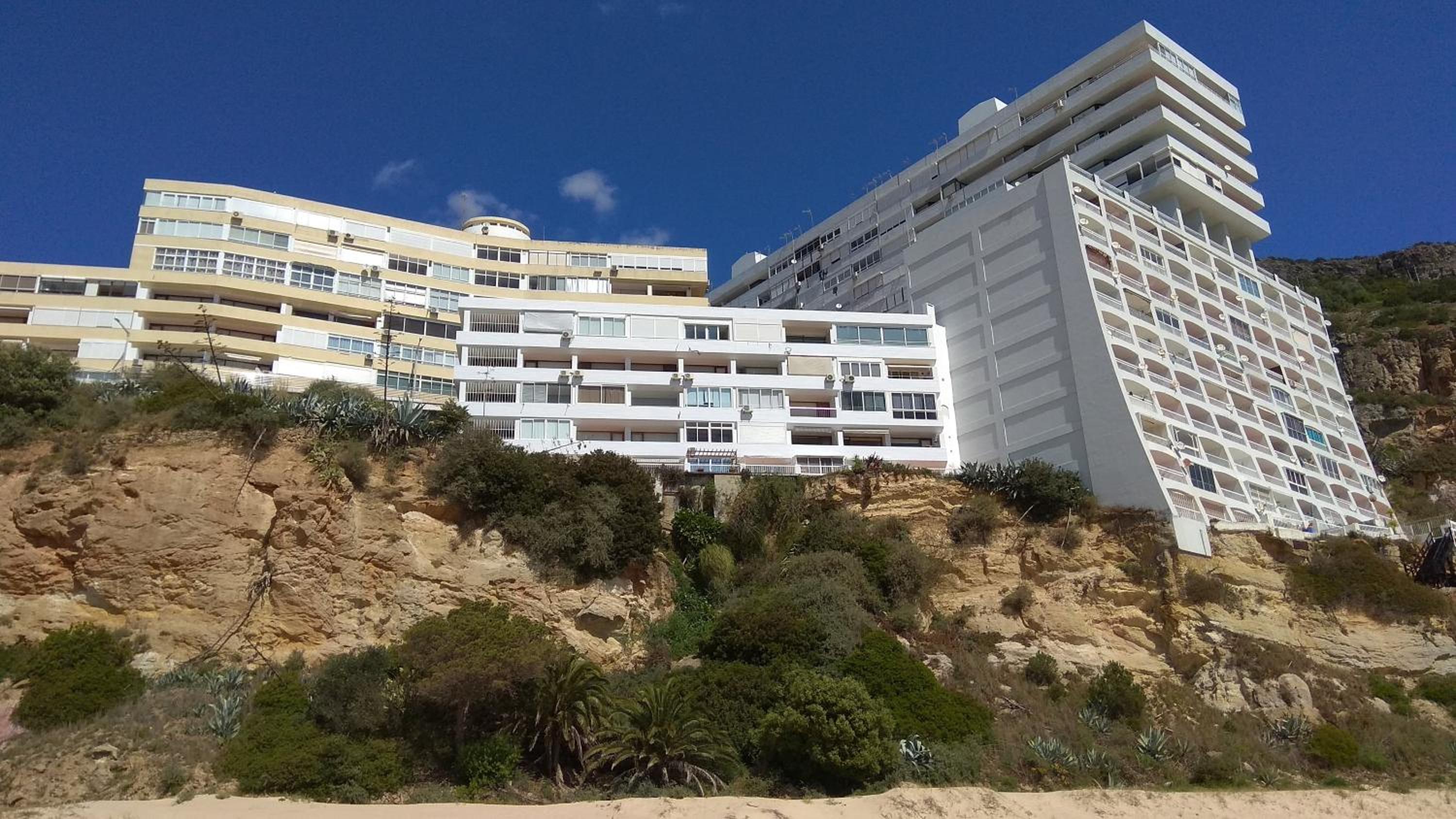 Hotel Beach4you - Sesimbra - Image 1