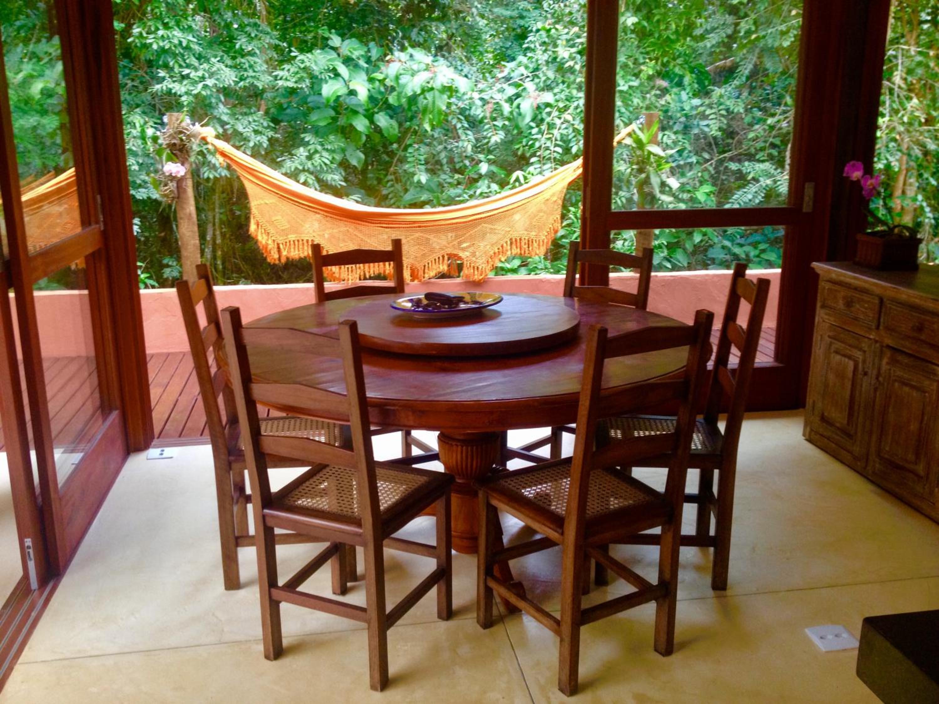 Casa com piscina a poucos minutos da praia