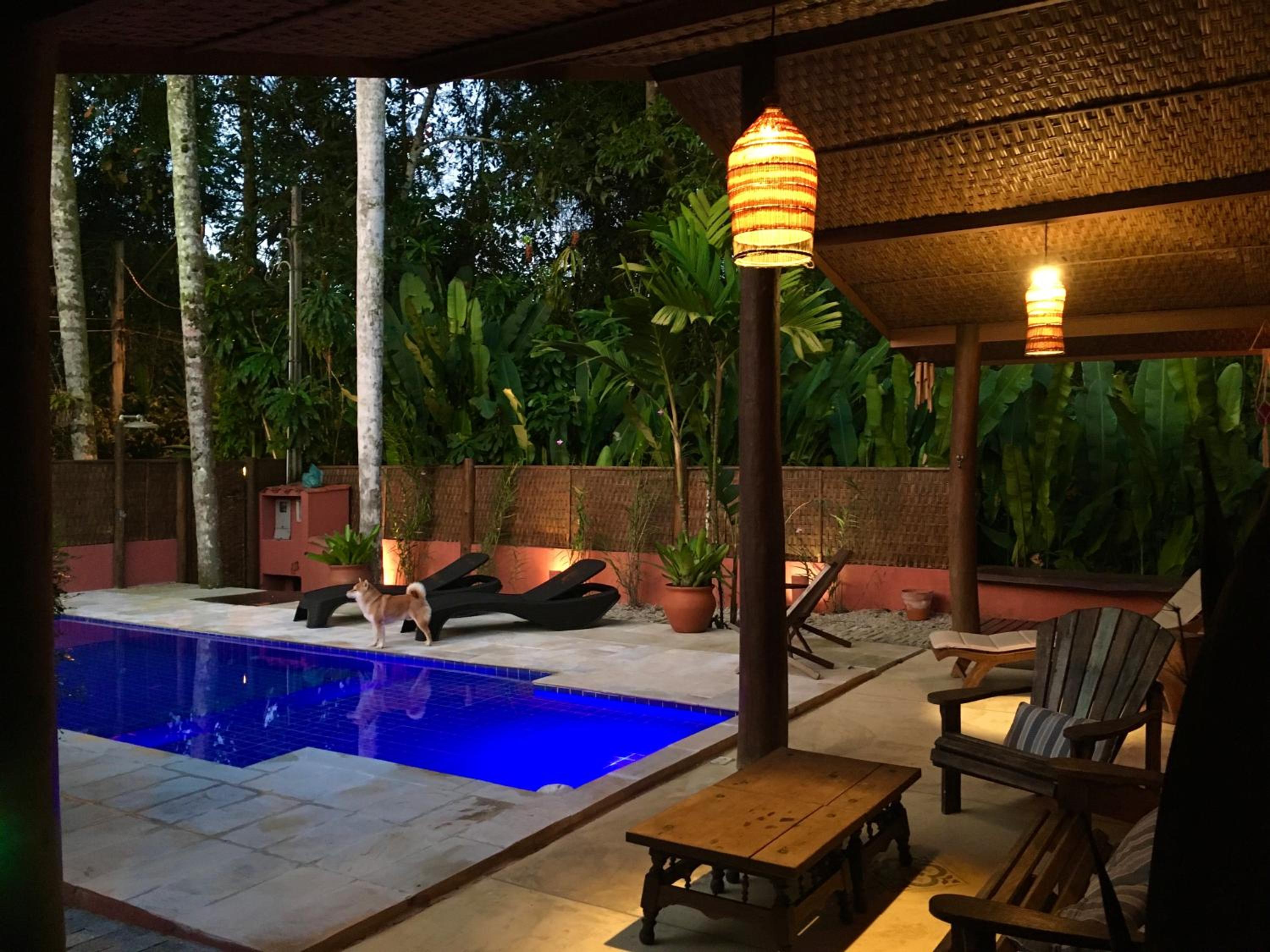 Casa com piscina a poucos minutos da praia