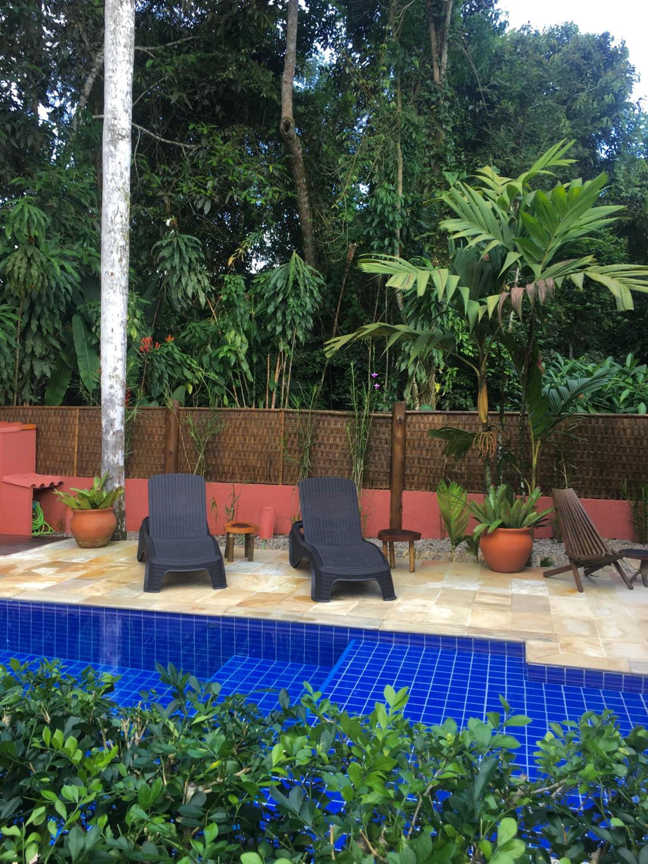 Casa com piscina a poucos minutos da praia
