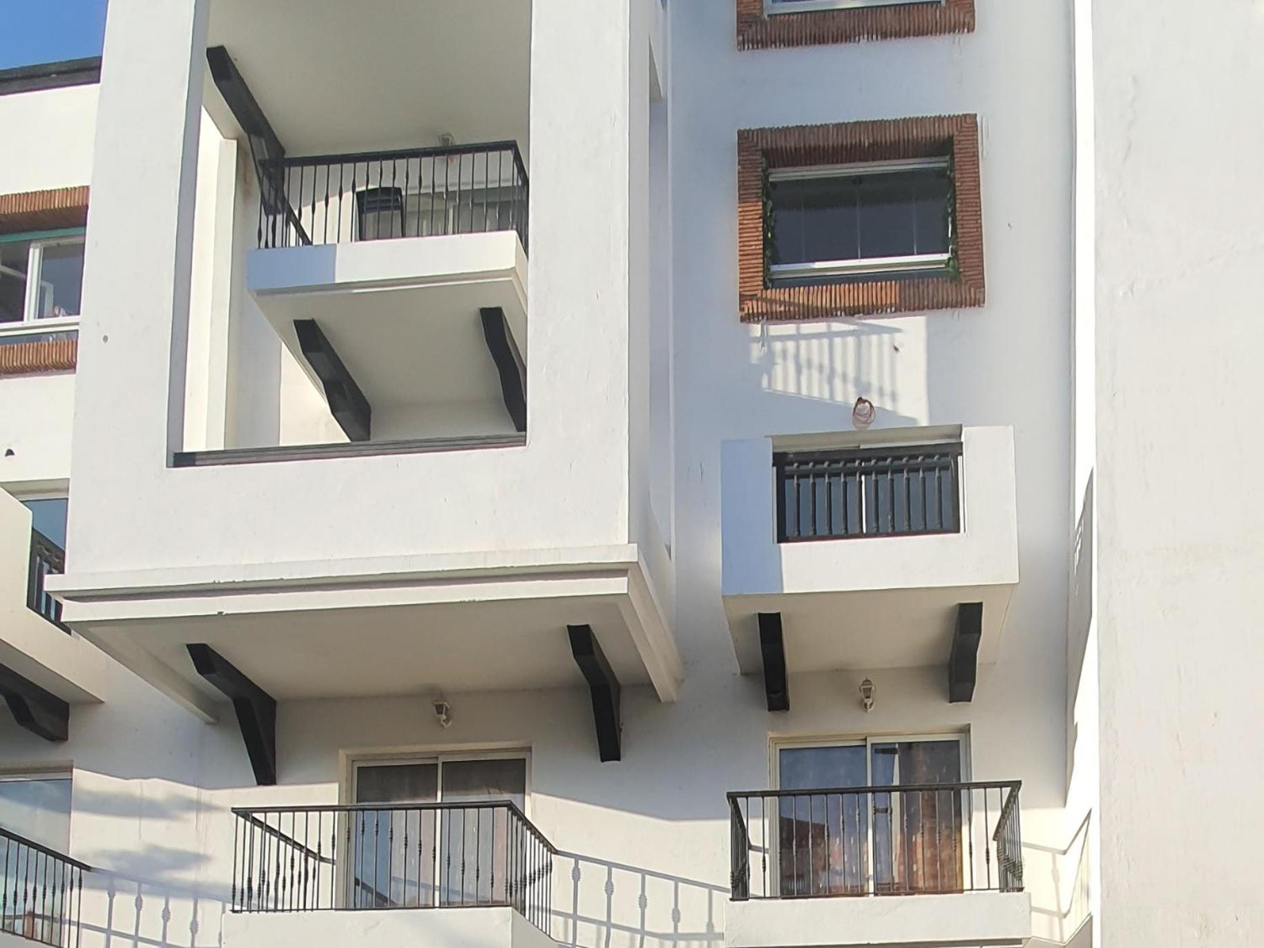 Luxe, soleil et confort vue mer pour famille view 3