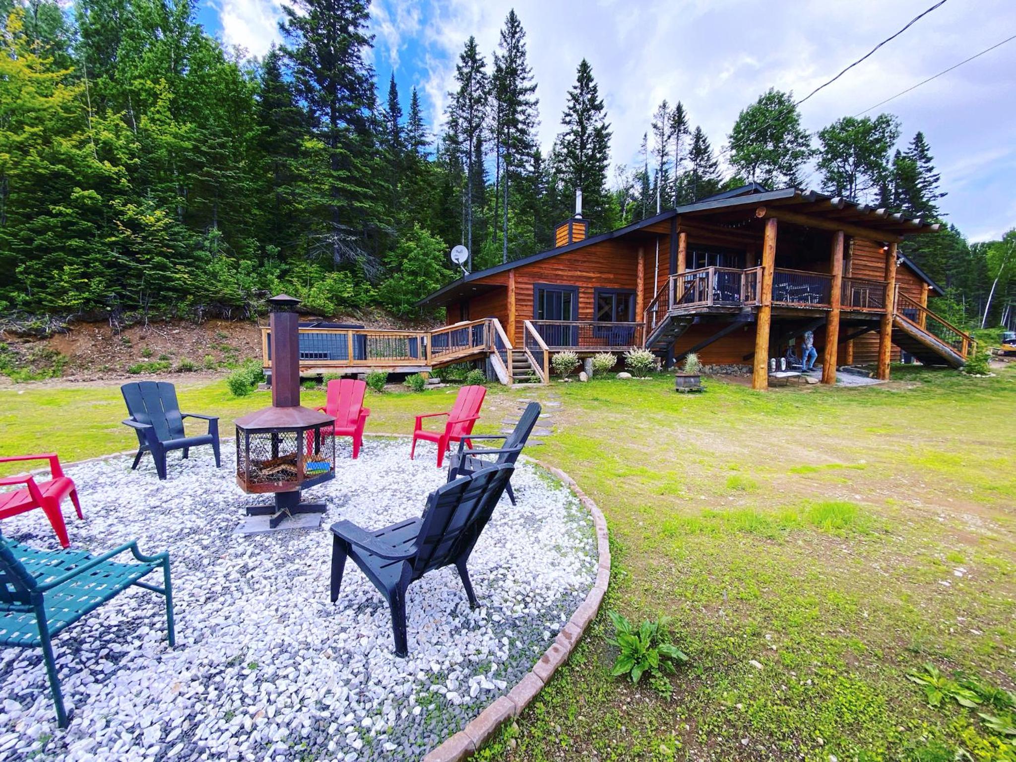 Artemis Log Cabin with Spa & Mountain View view 2