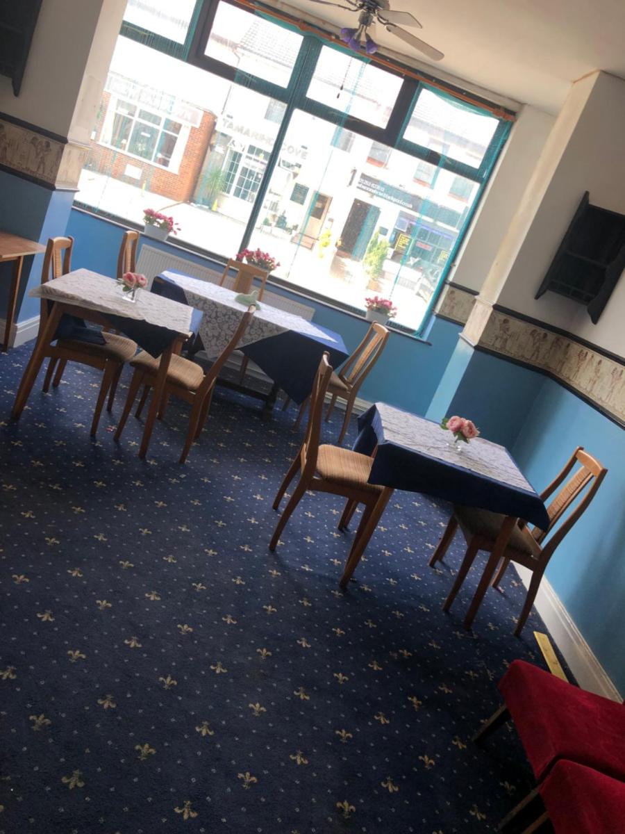 restaurant