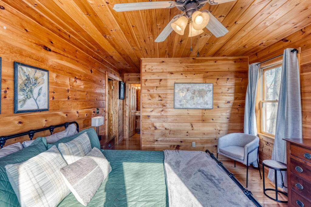 MTN Cabin Sleeps 10 - 5 Mins To Fishing & Camping view 4