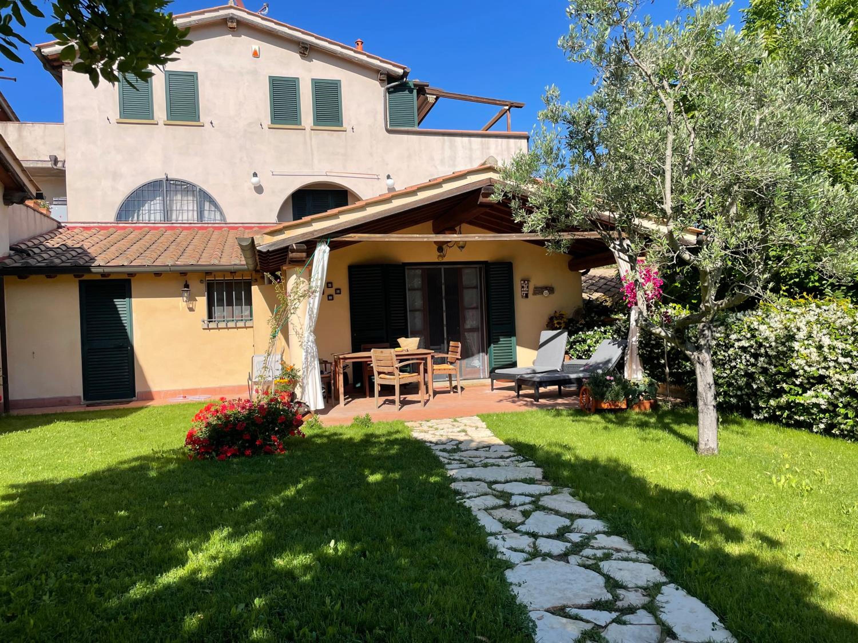 Casa Sophia con piscina - ingresso, giardino, barbecue e parcheggio privati by ToscanaTour photo 3