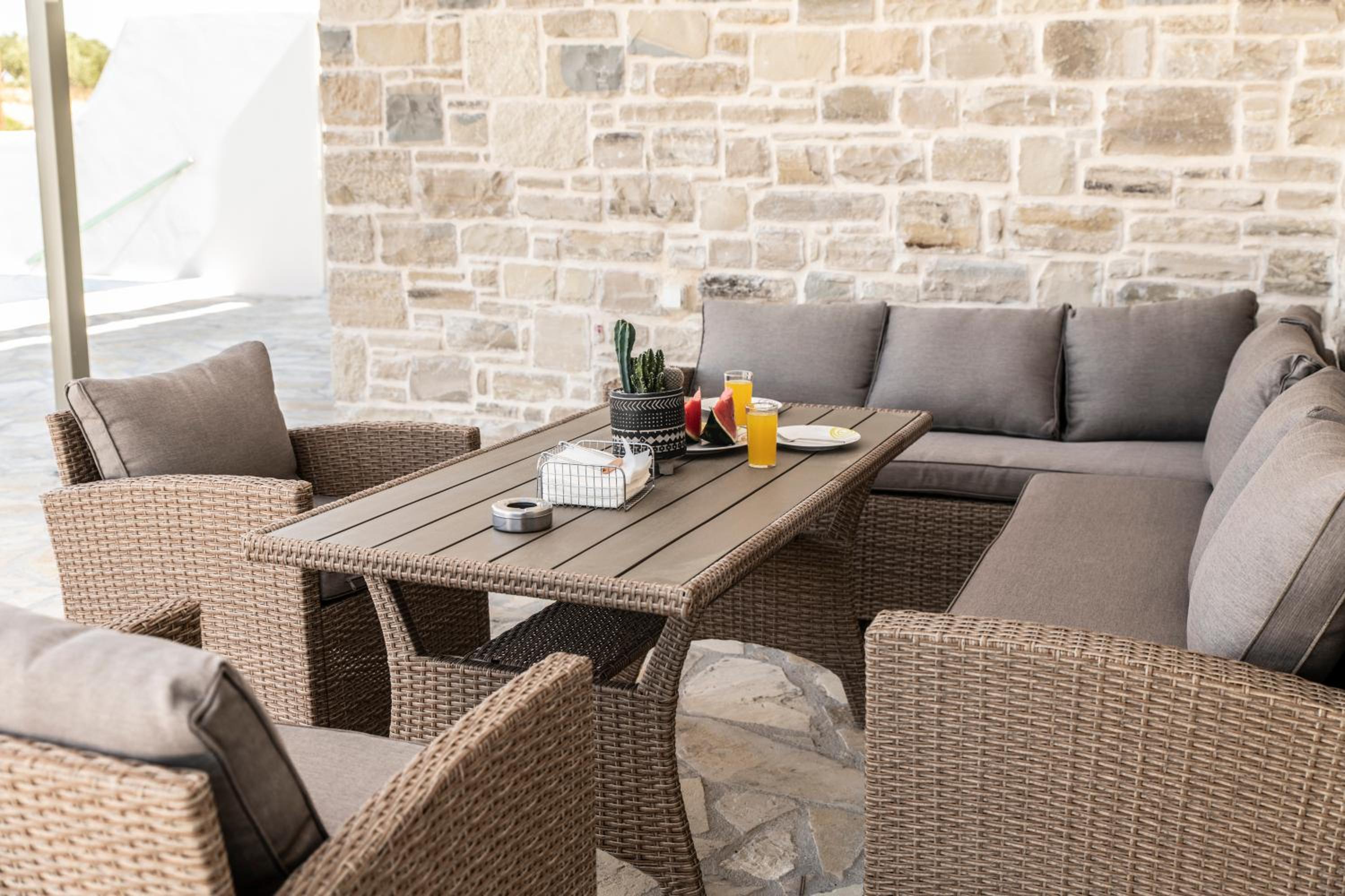 AEONIOS LUXURY VILLA view 3