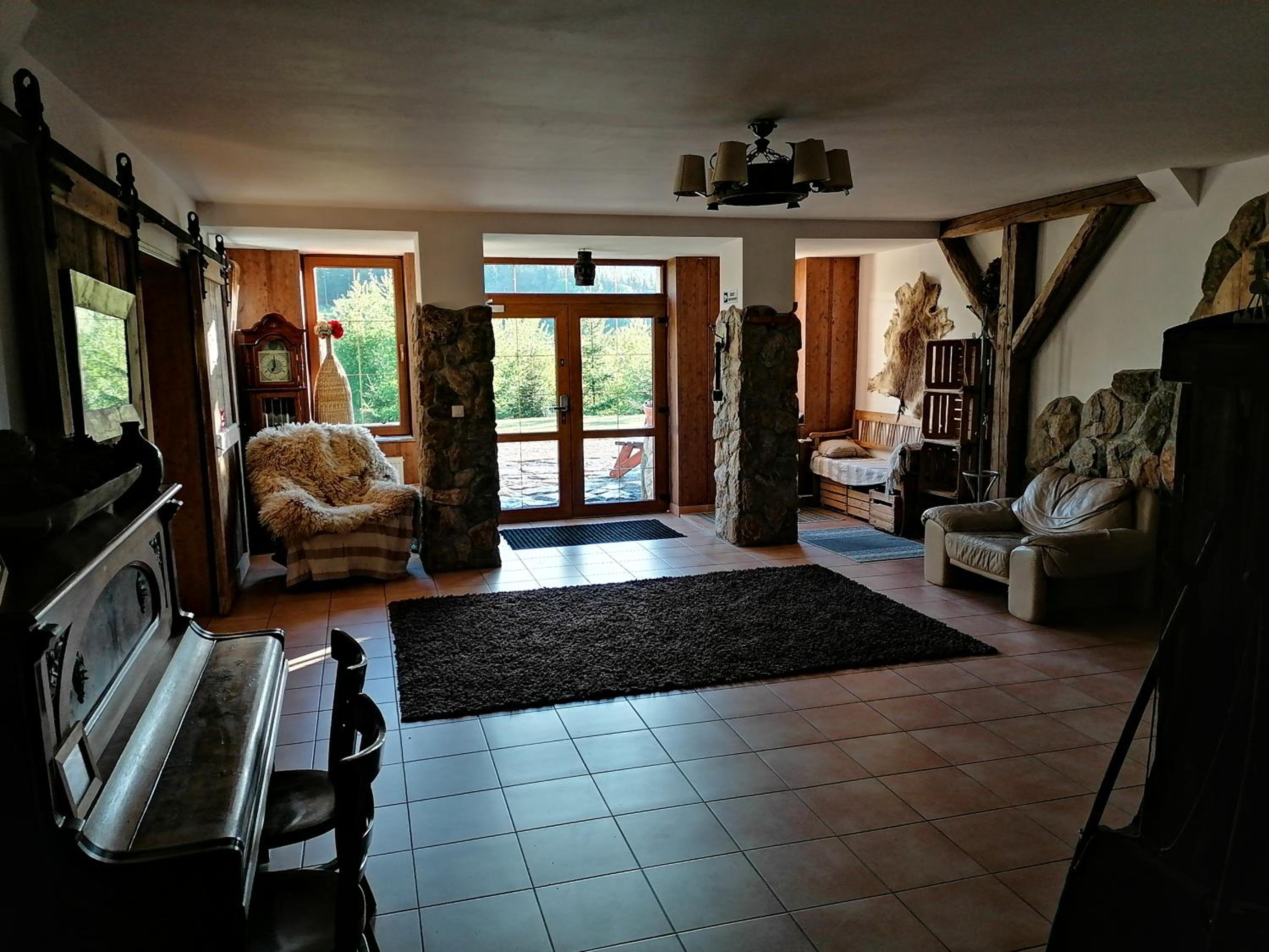 Photo 11