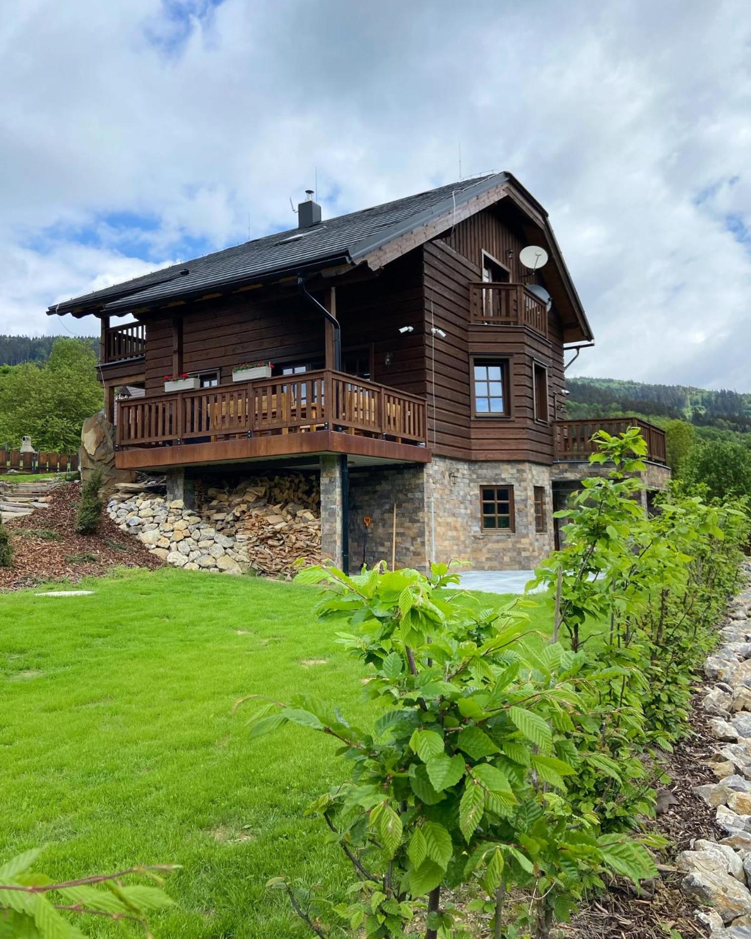 Chalet Family view 4