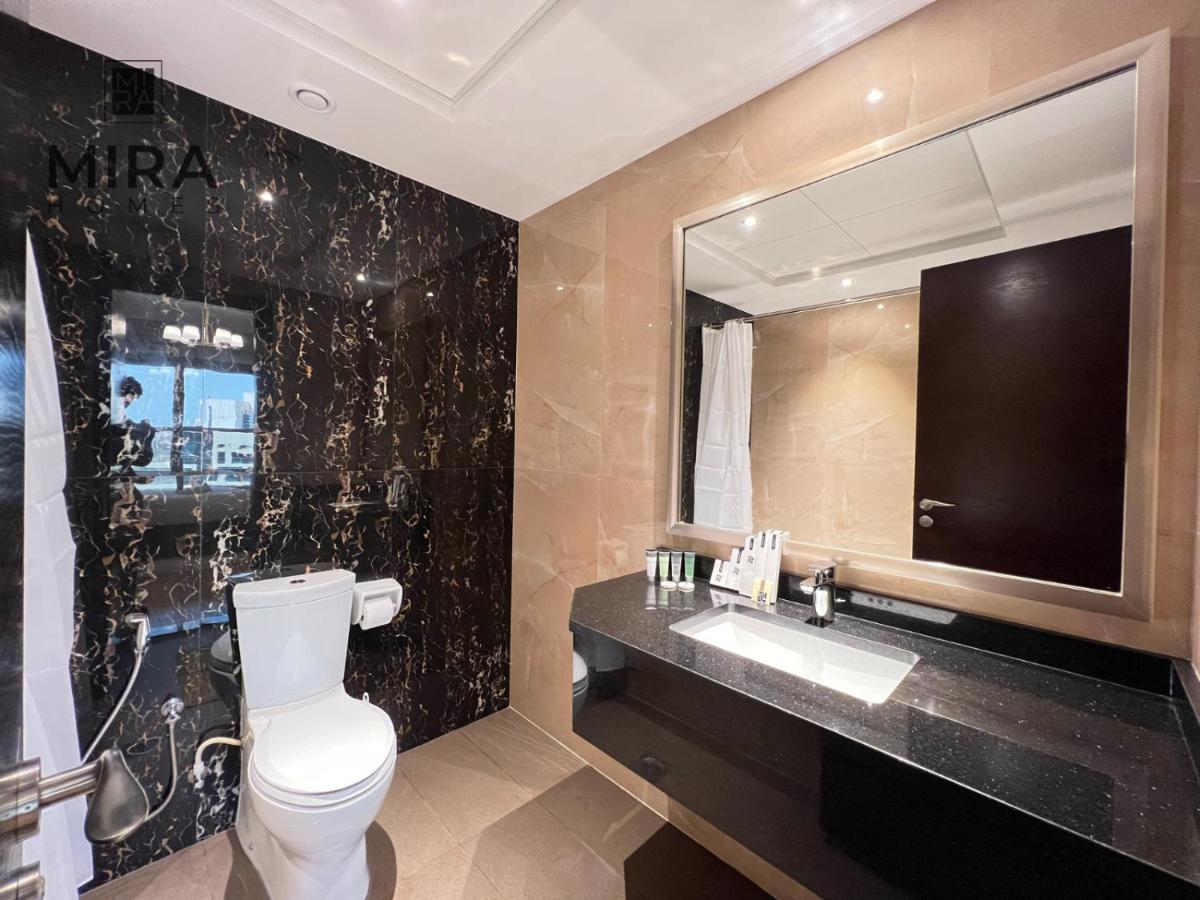 Mira Holiday Homes - Luxury 1 bedroom with Burj Khalifa View